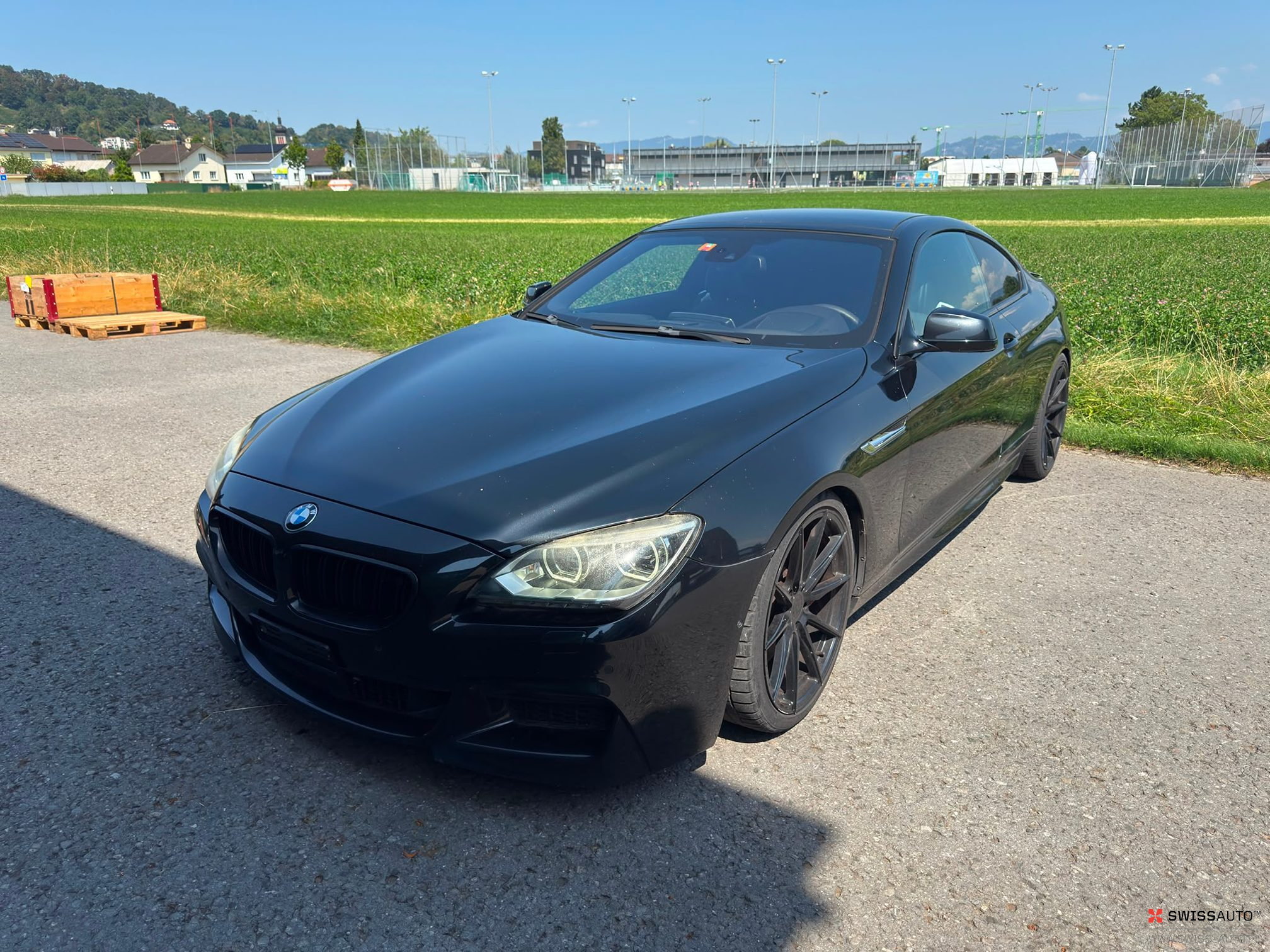 Auction Image