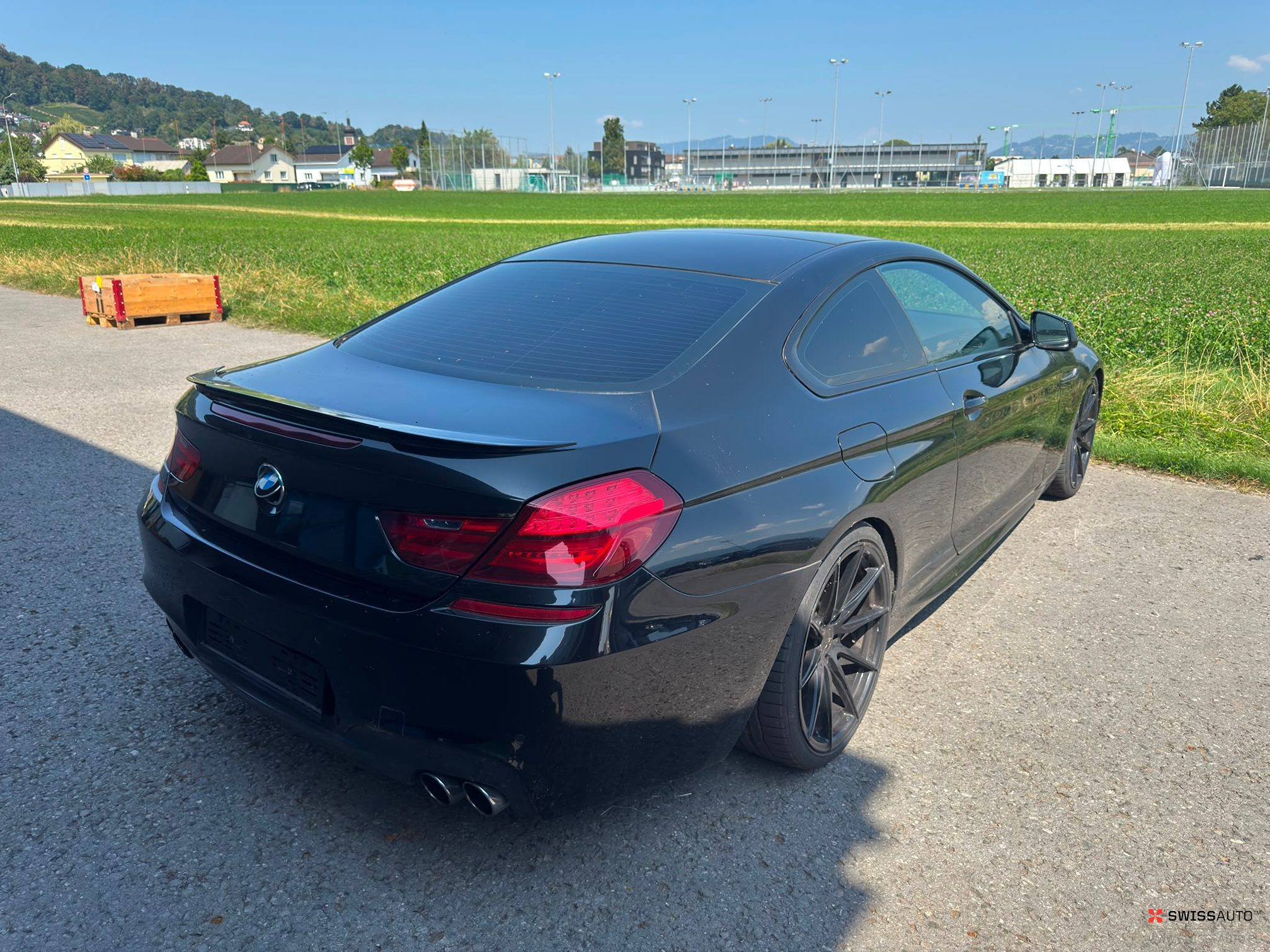 Auction Image