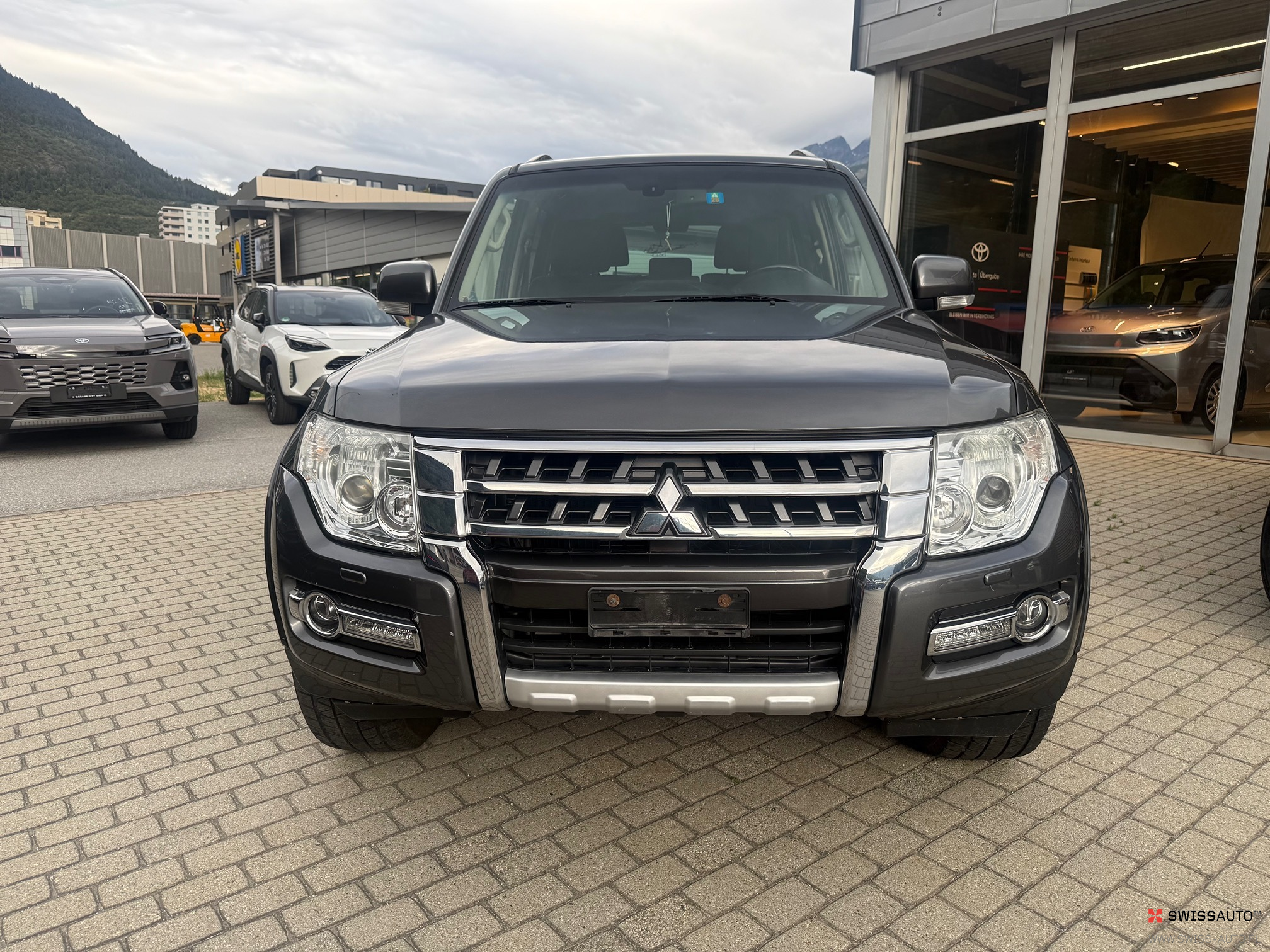 Auction Image