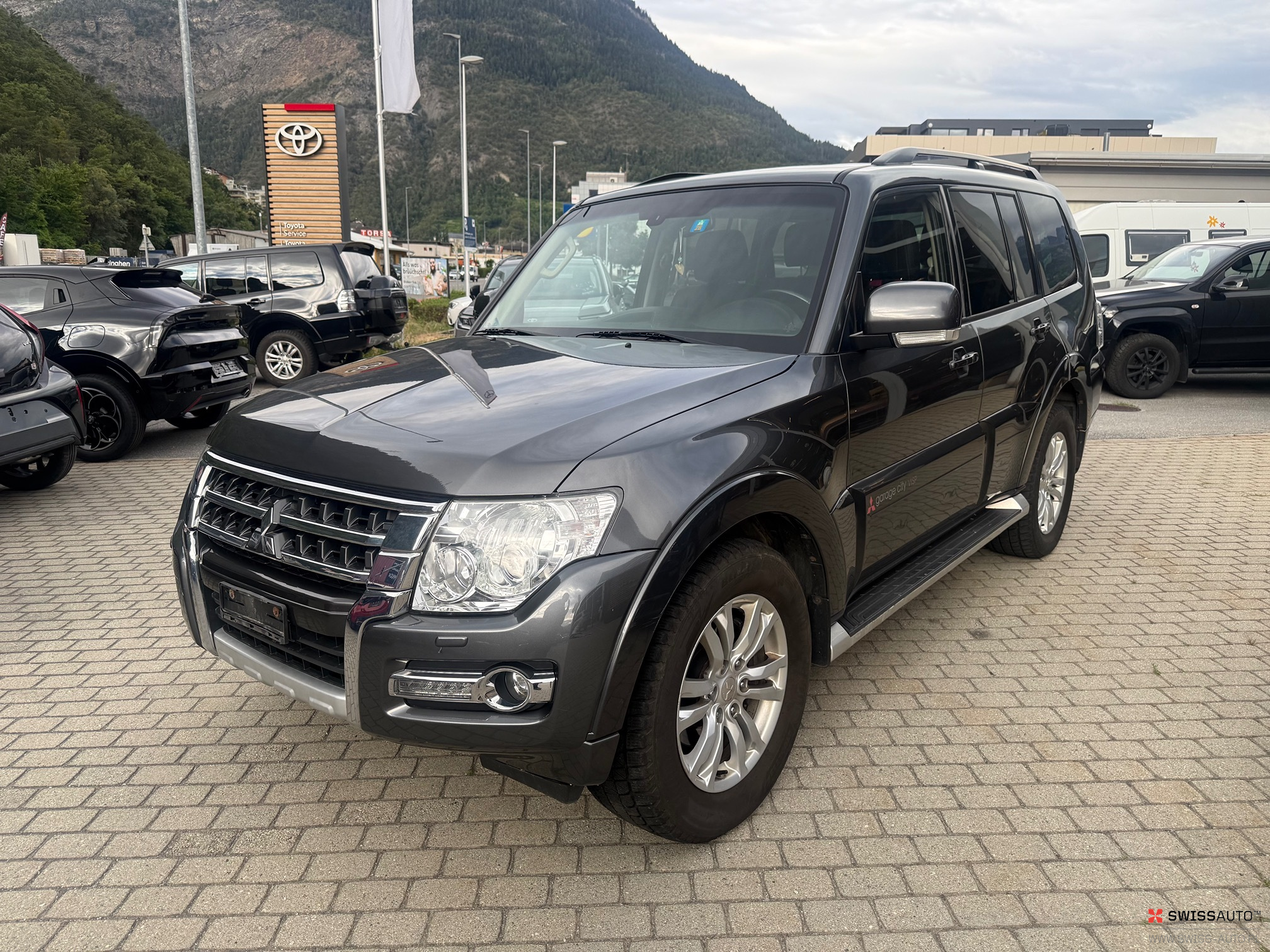 Auction Image