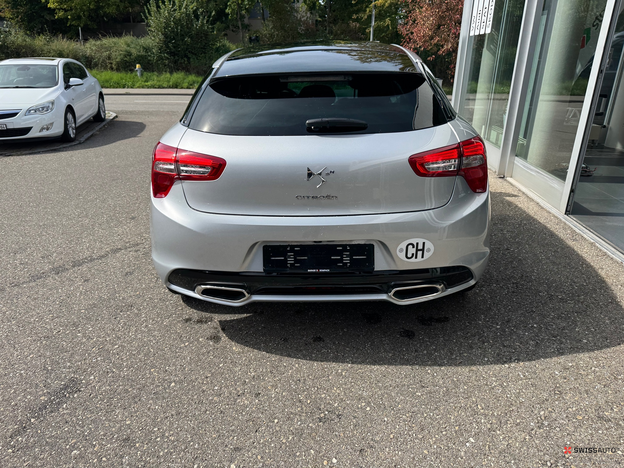 Auction Image