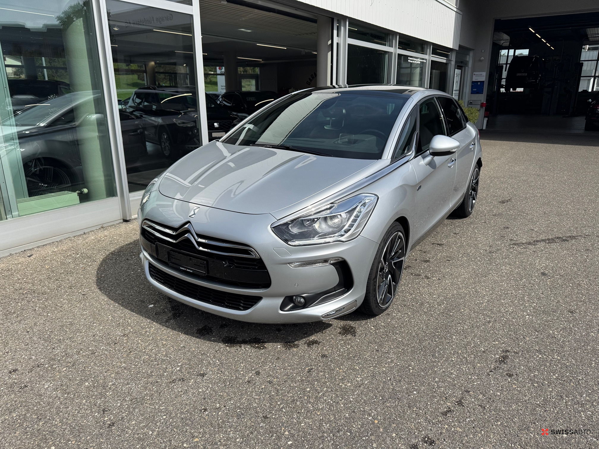 Auction Image