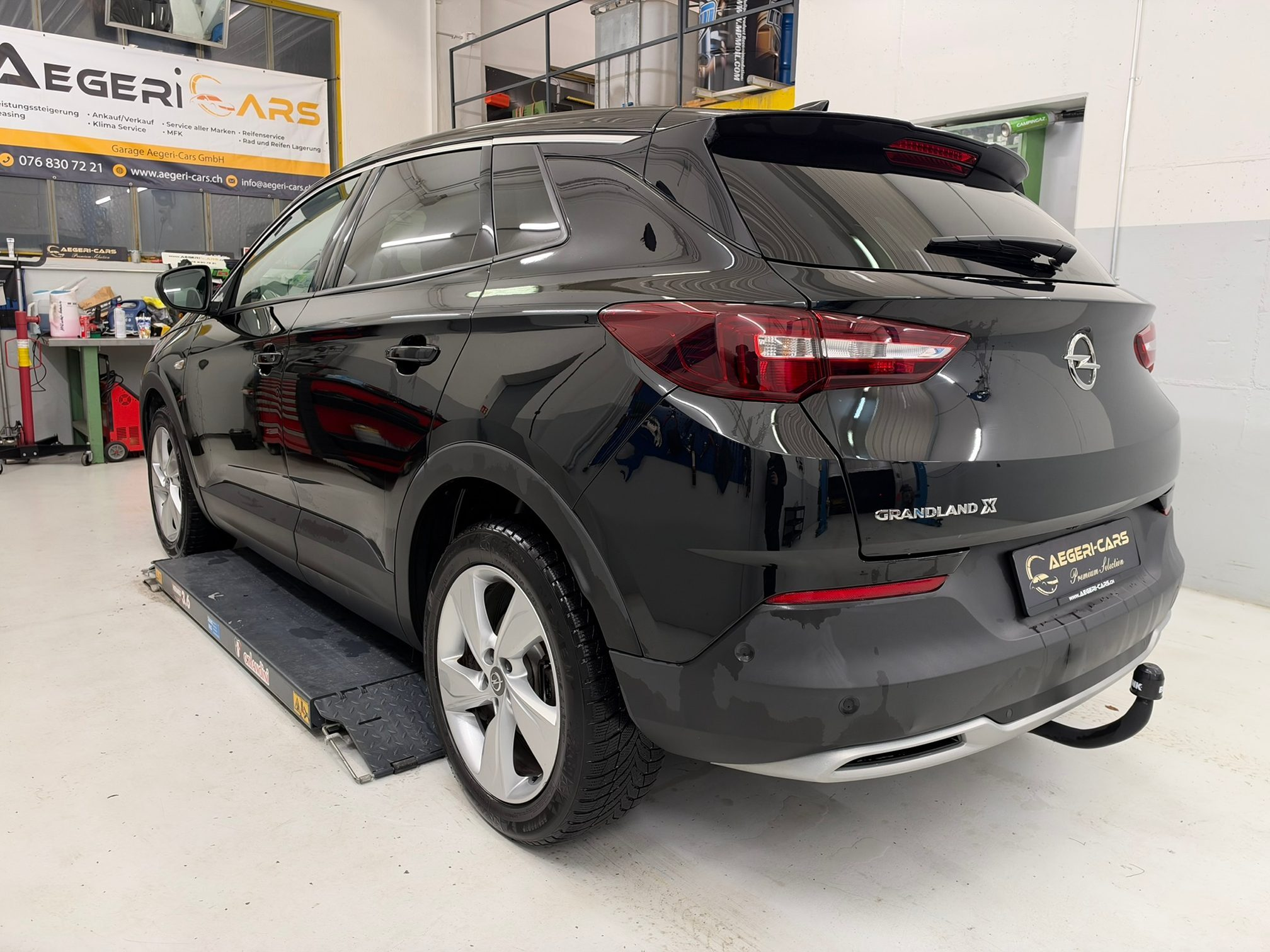 Auction Image