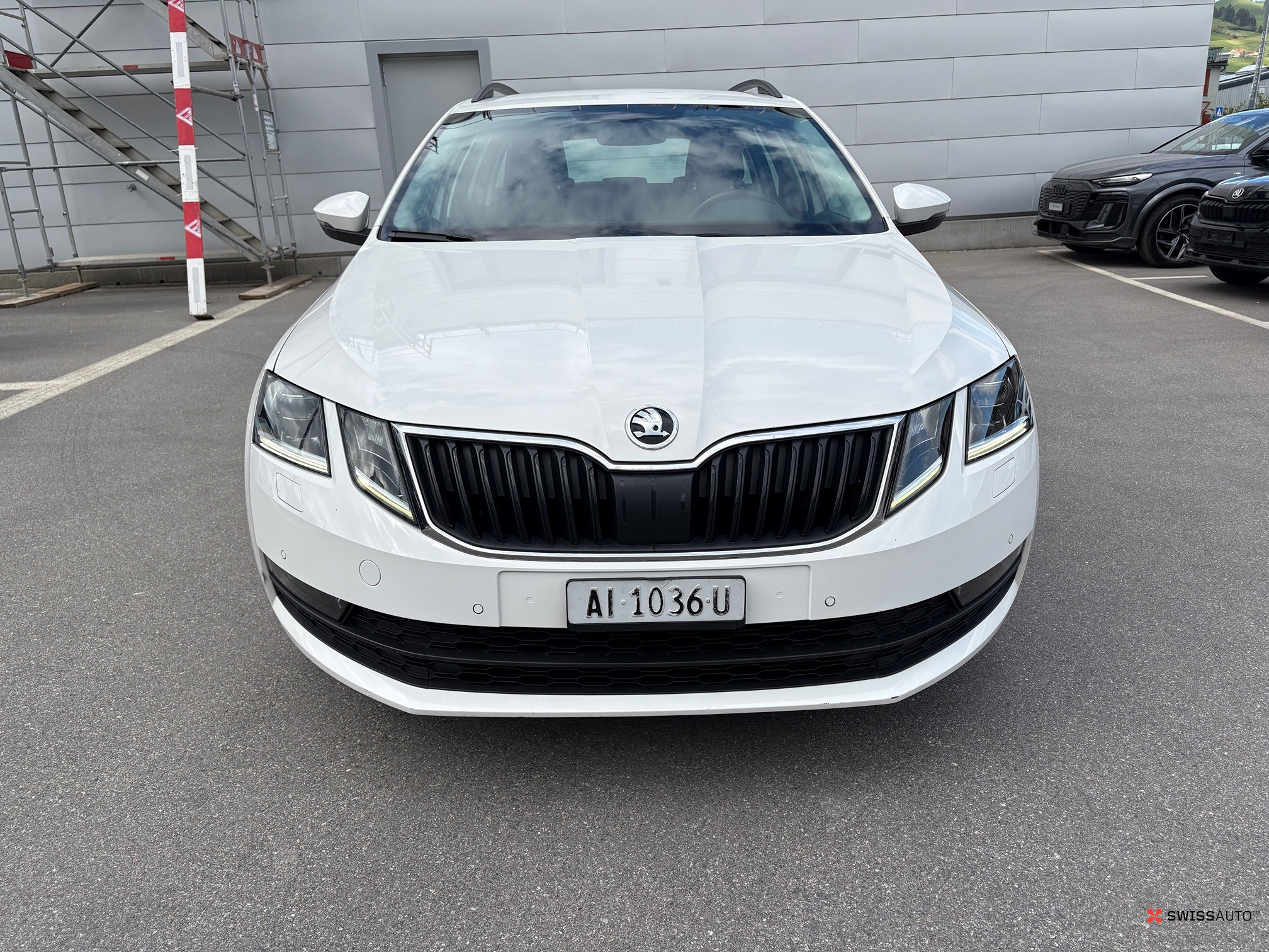 Auction Image
