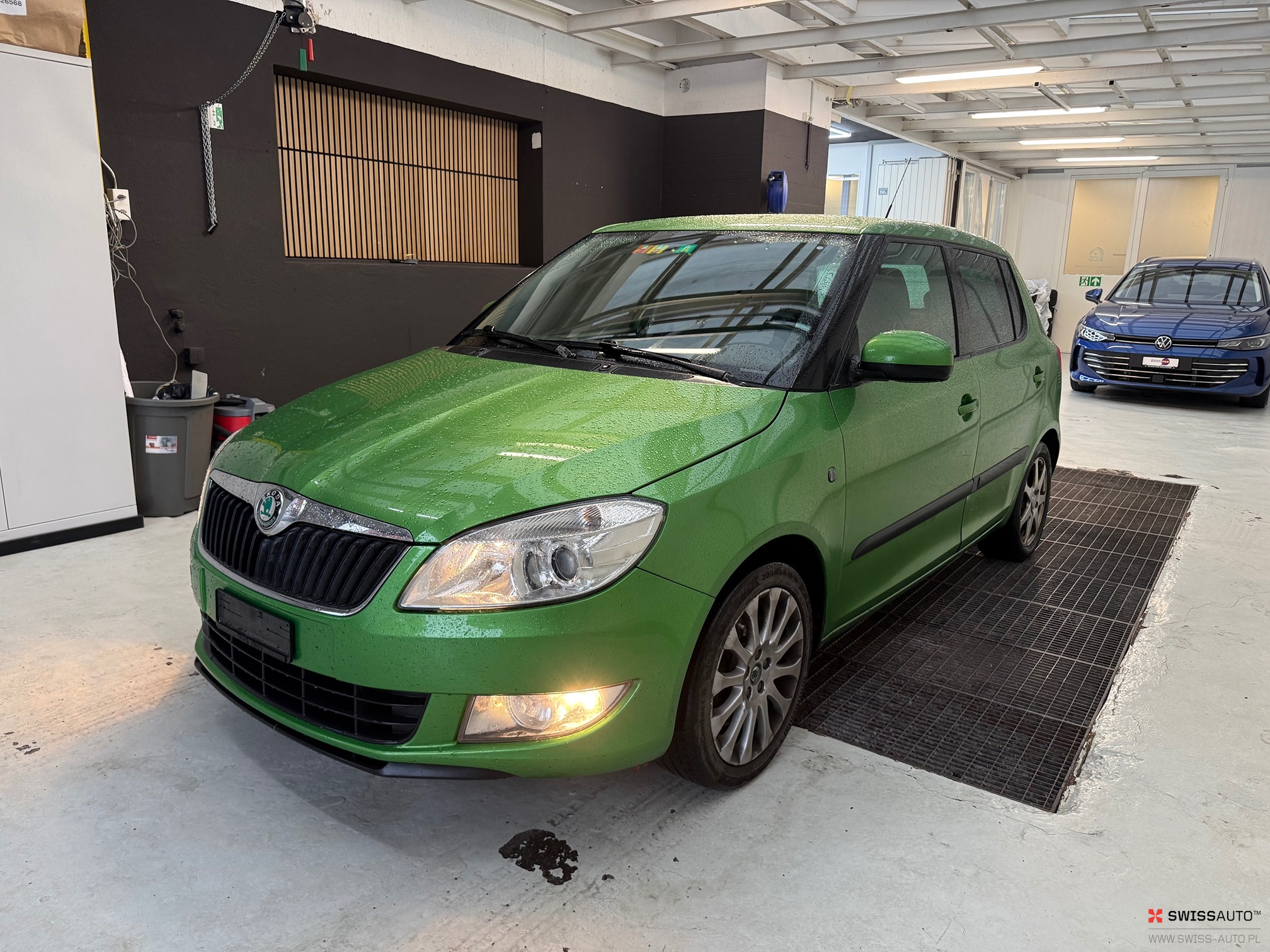 Auction Image