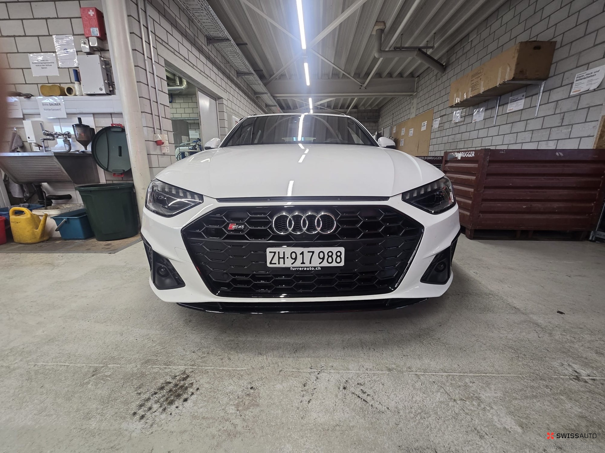 Auction Image