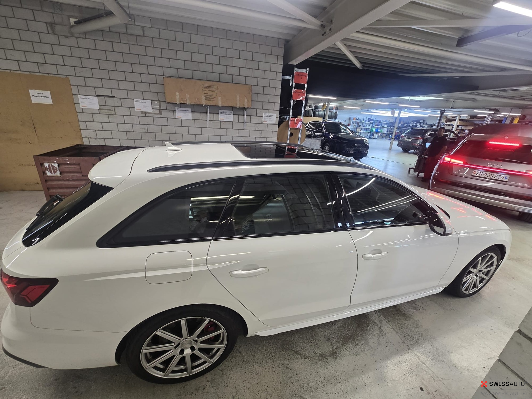 Auction Image