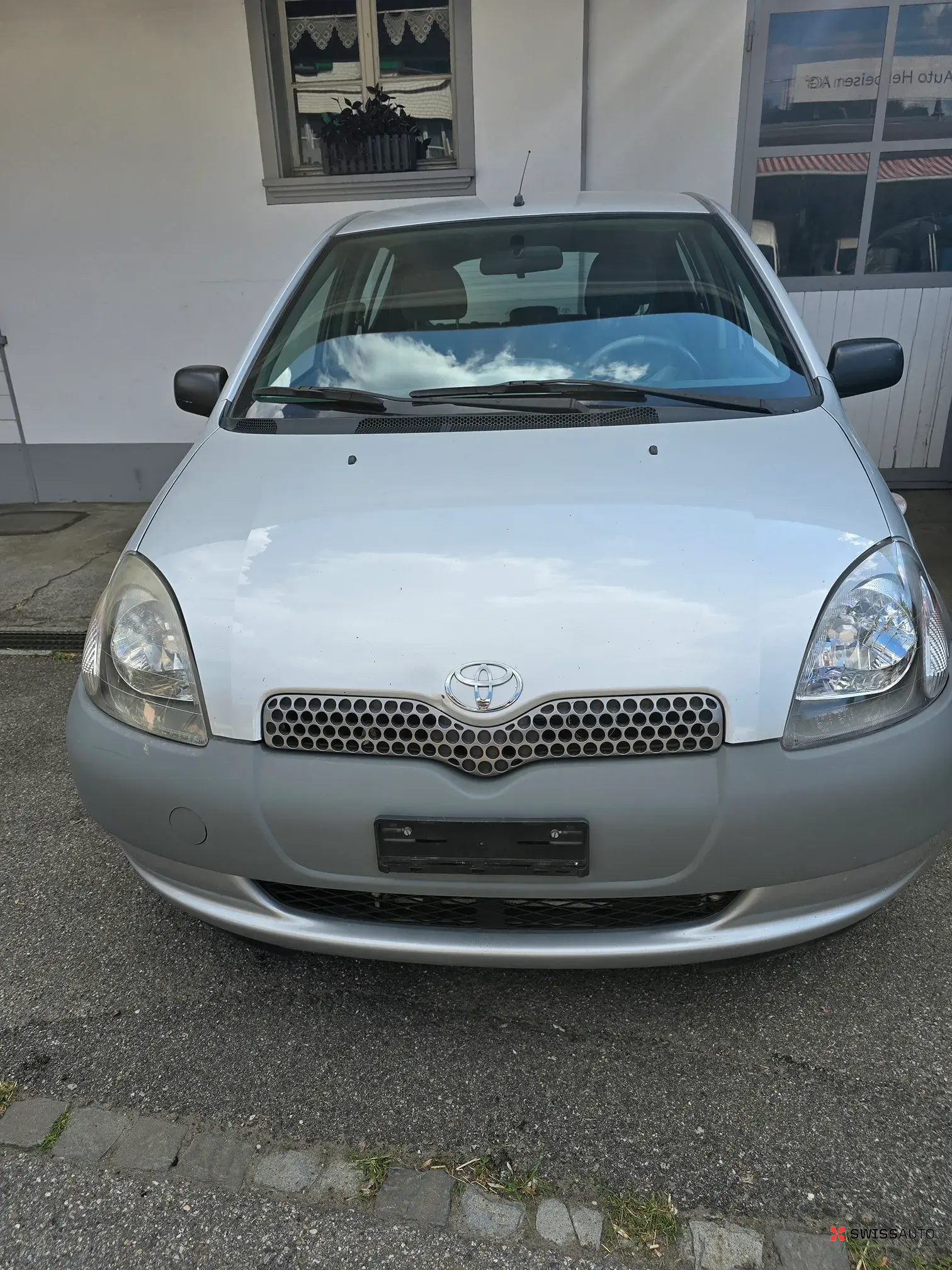 Auction Image