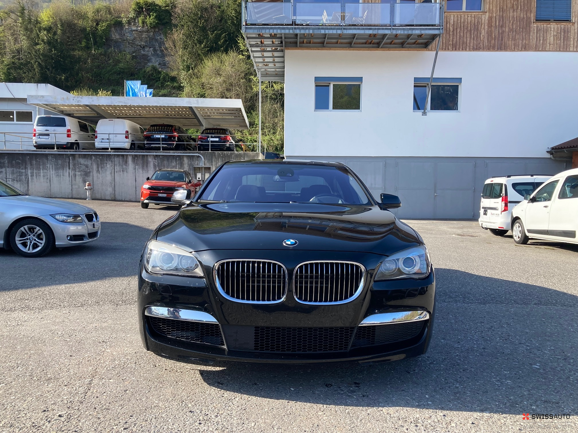 Auction Image
