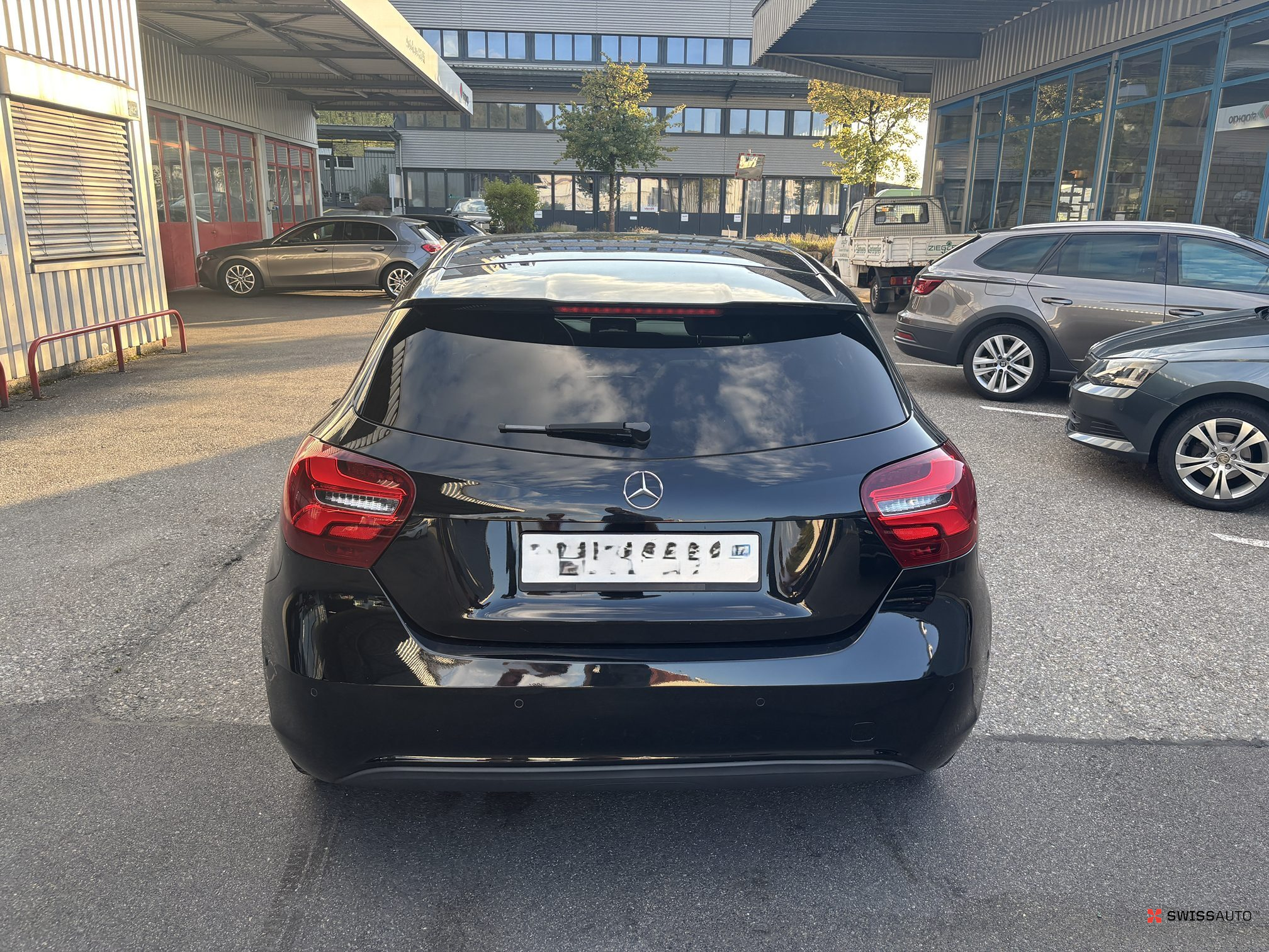 Auction Image