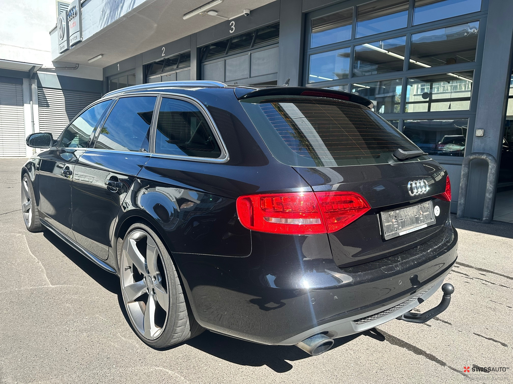 Auction Image
