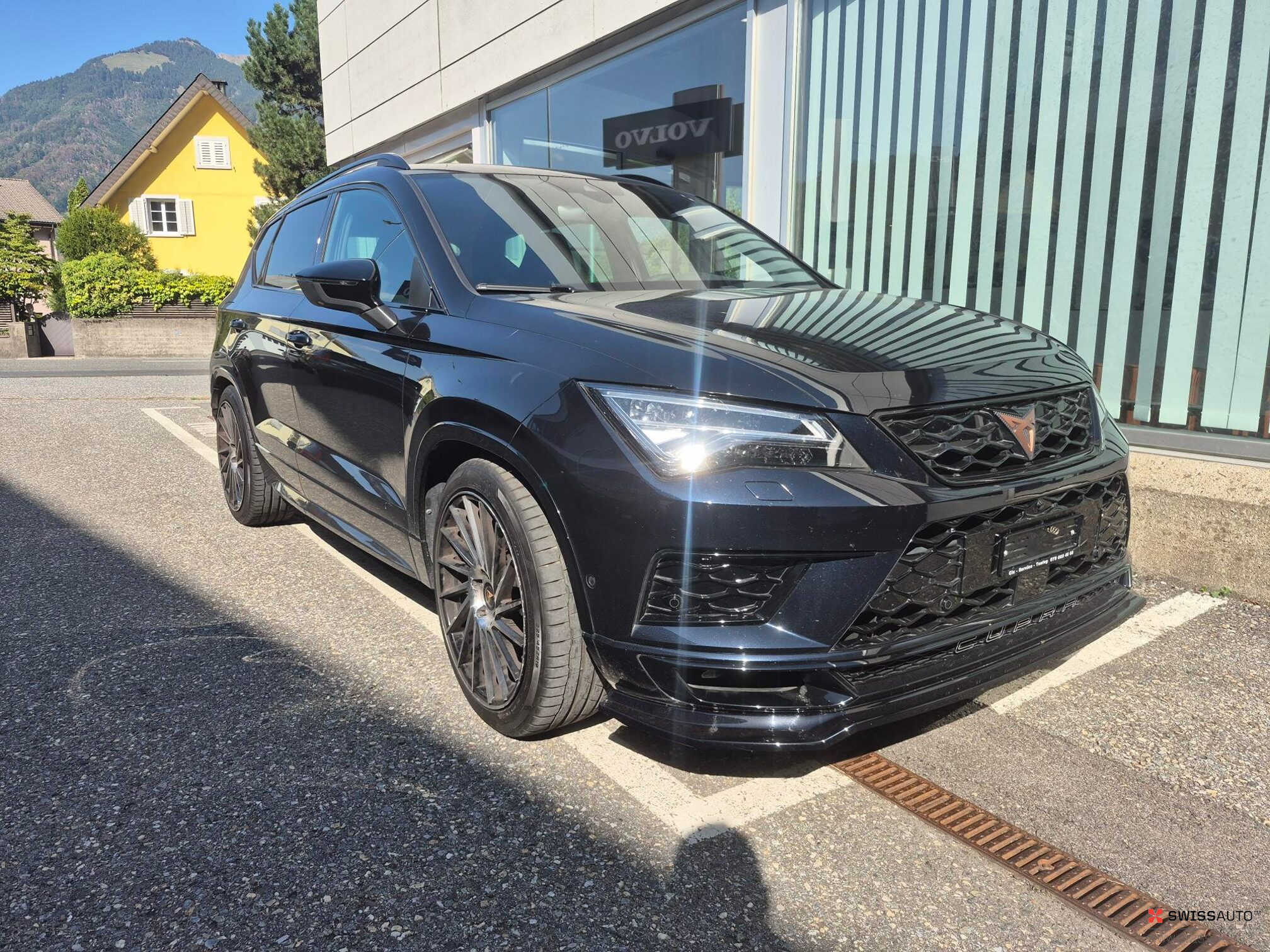 Auction Image