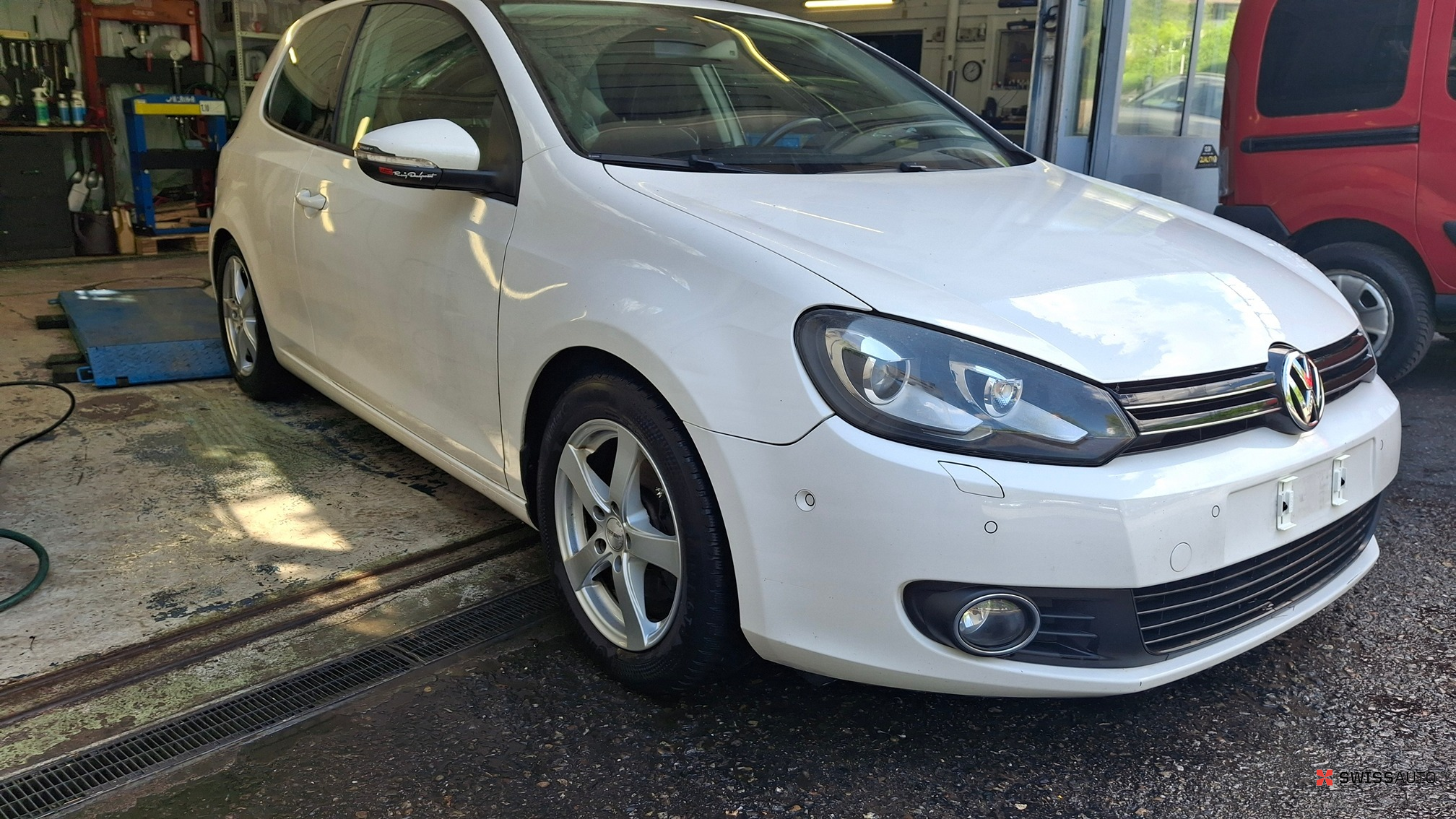 Auction Image