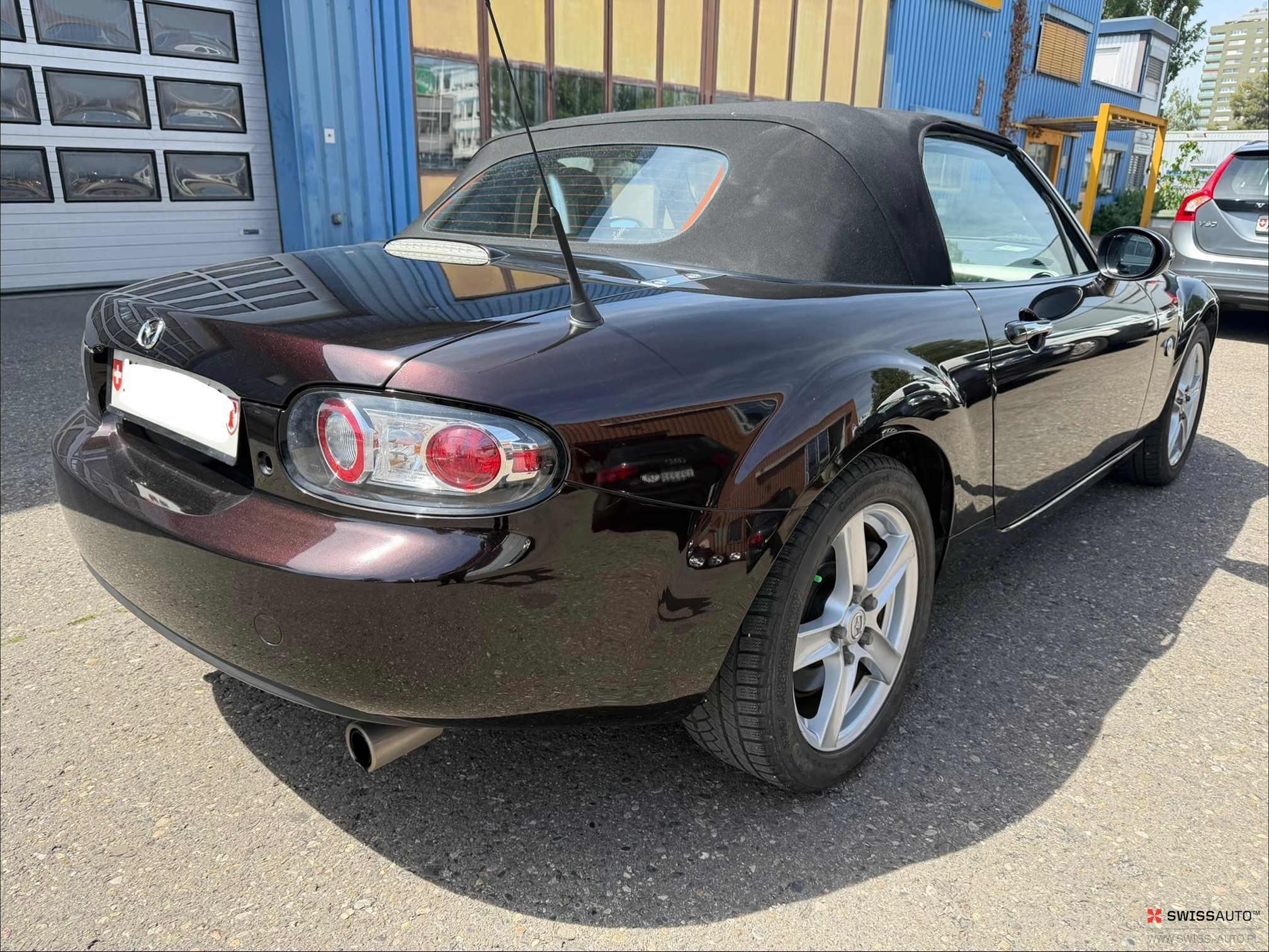Auction Image