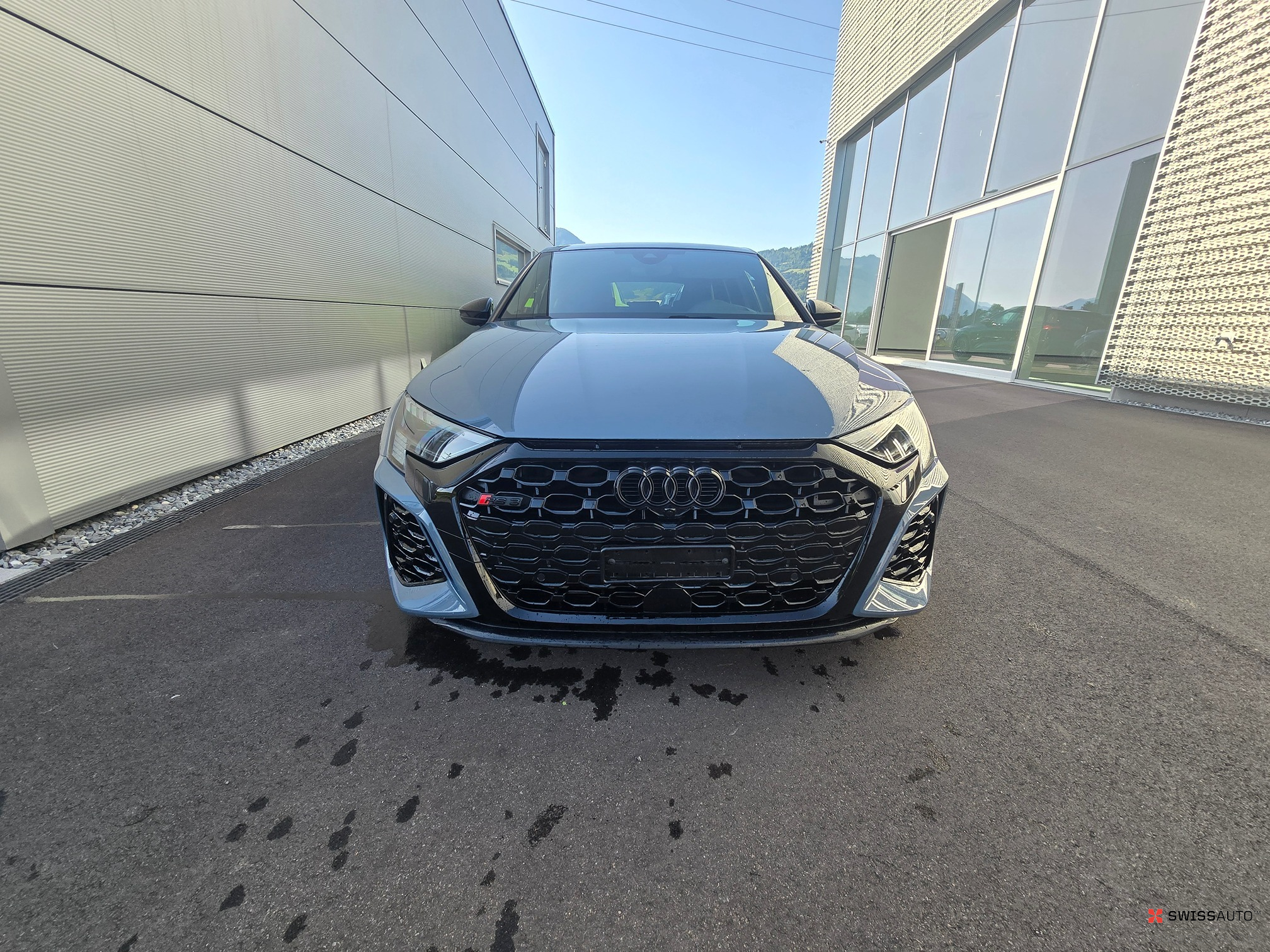 Auction Image