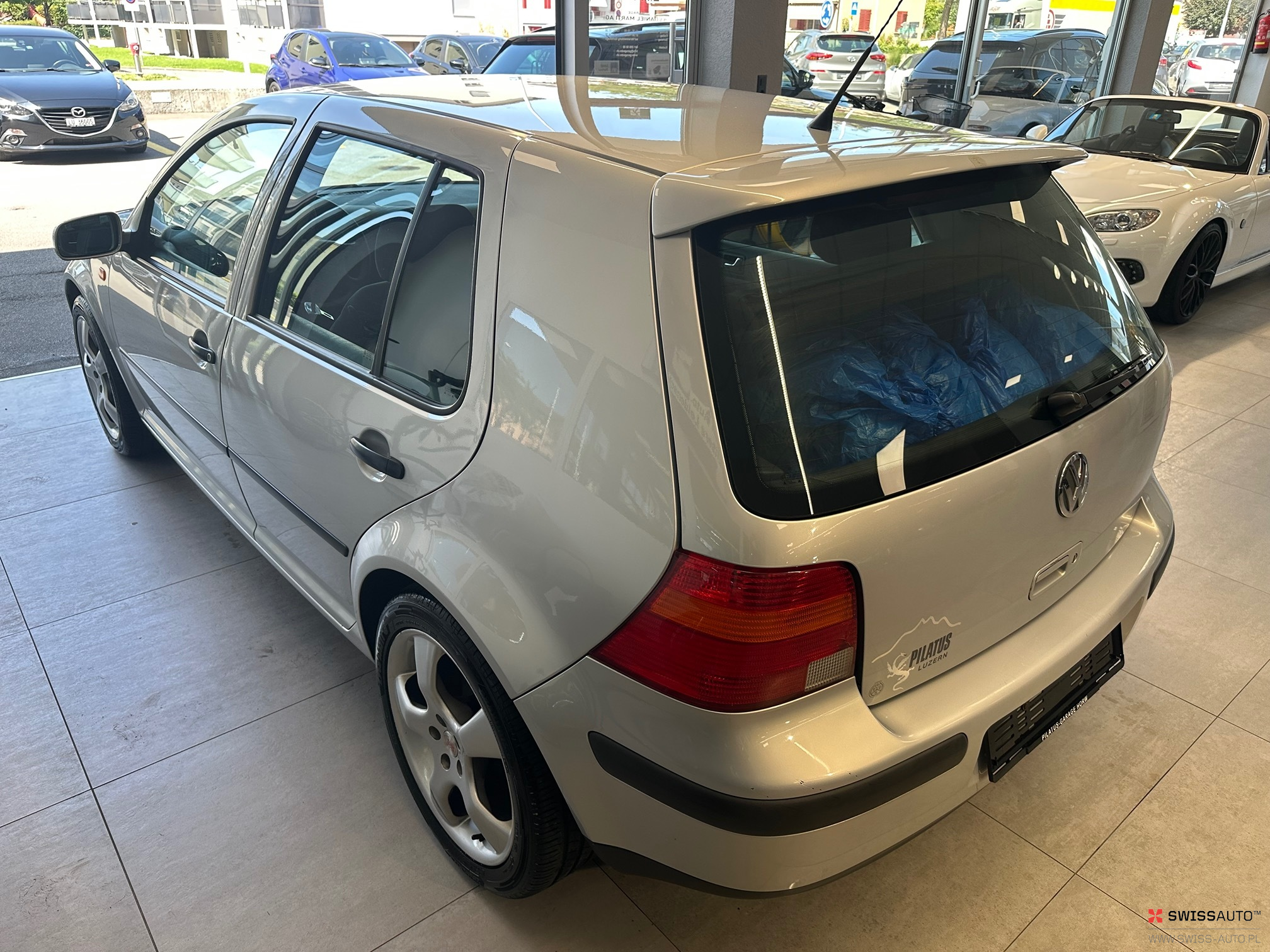 Auction Image