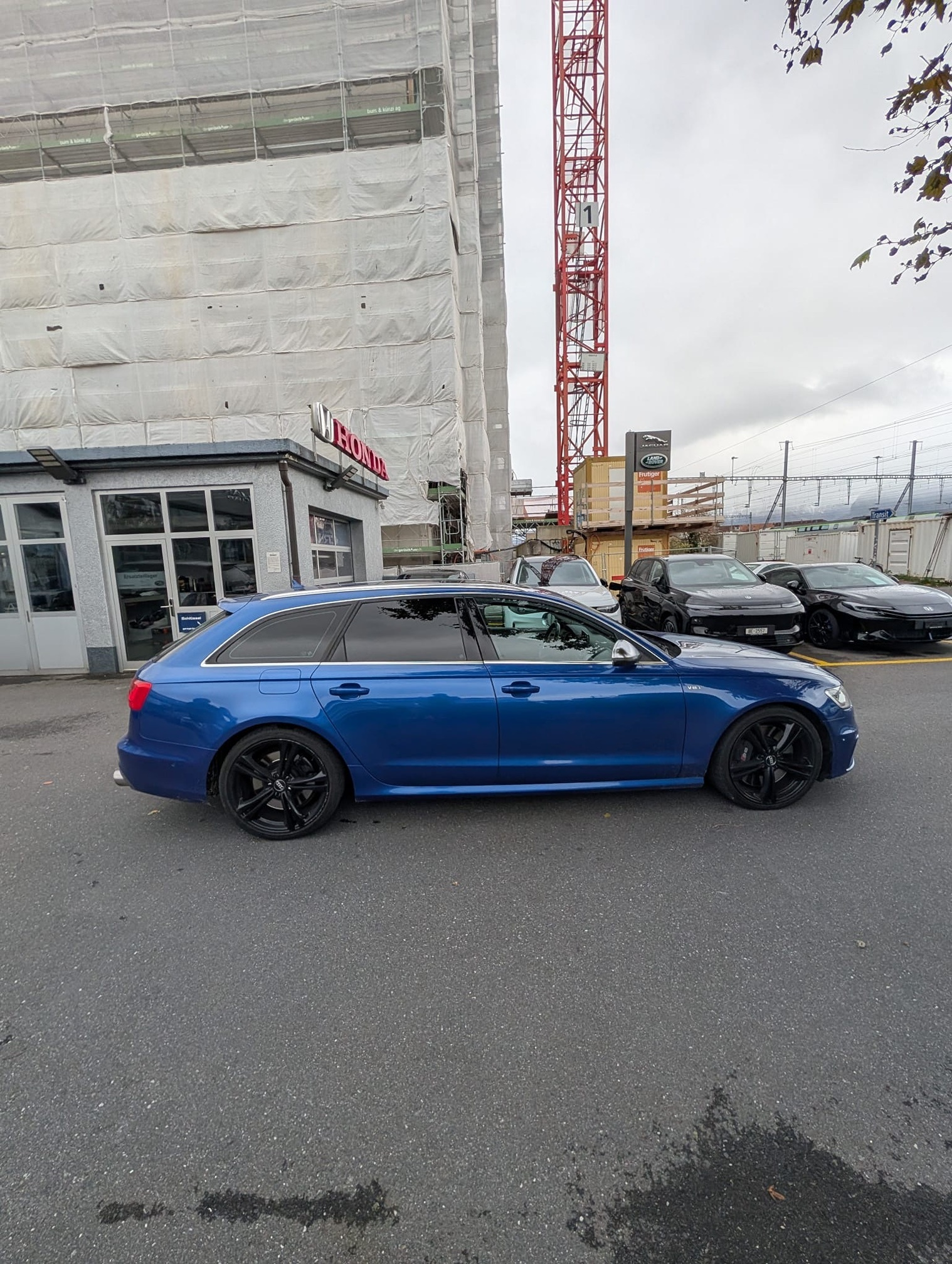 Auction Image