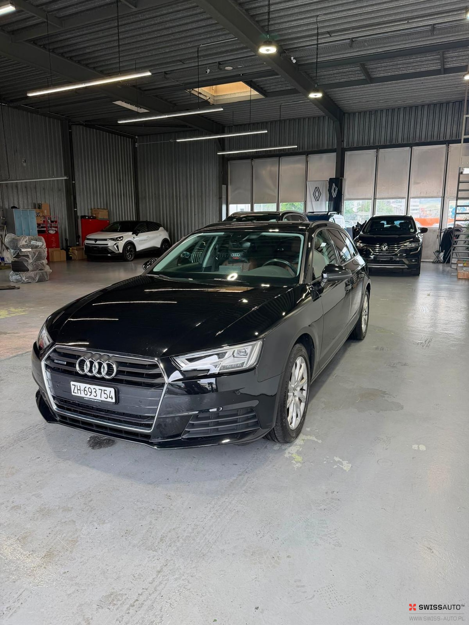 Auction Image