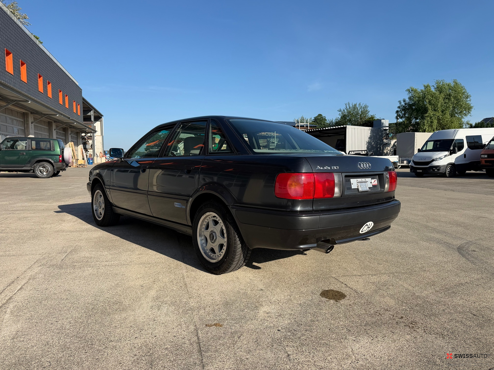 Auction Image