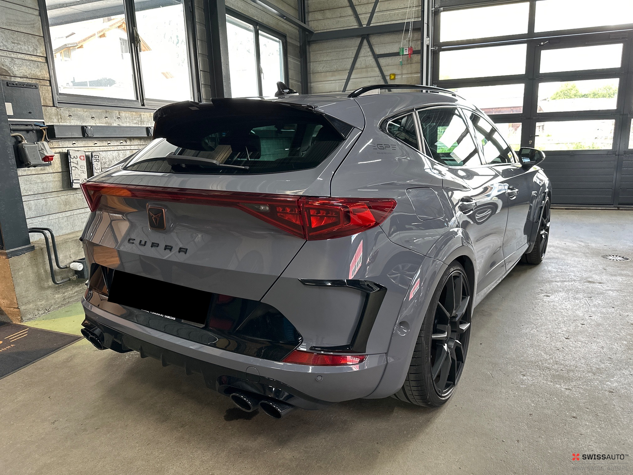 Auction Image