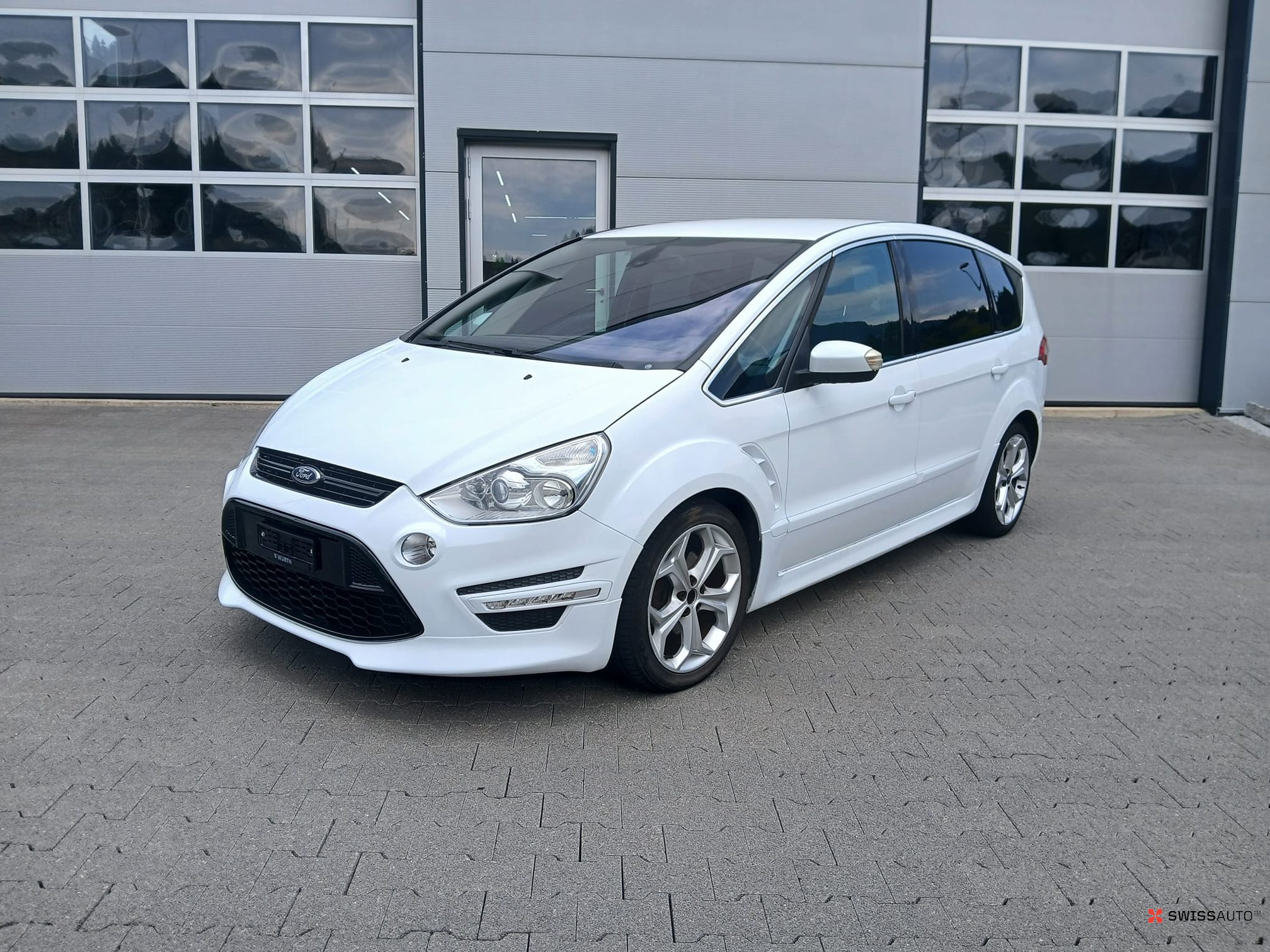 Auction Image