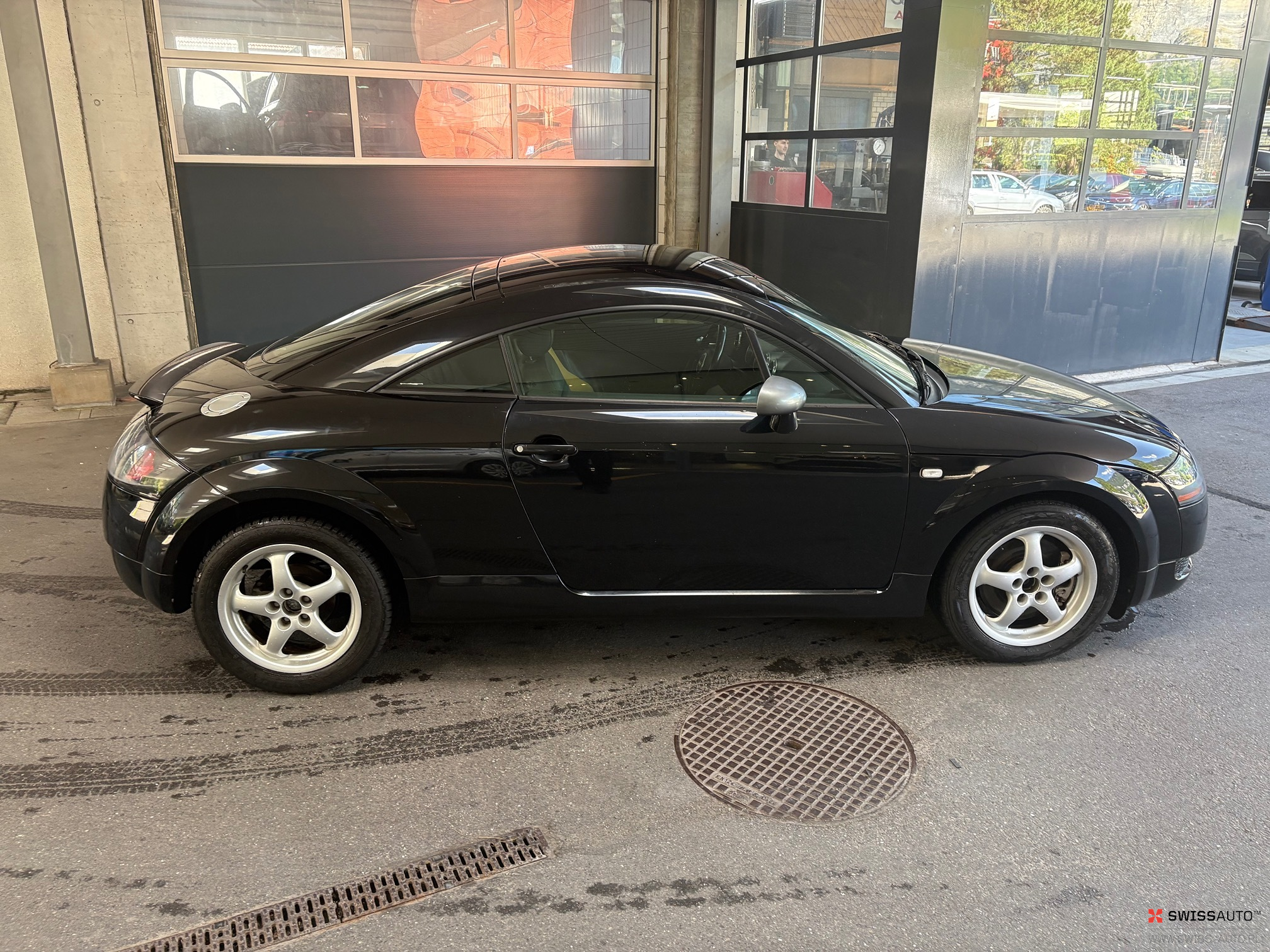 Auction Image
