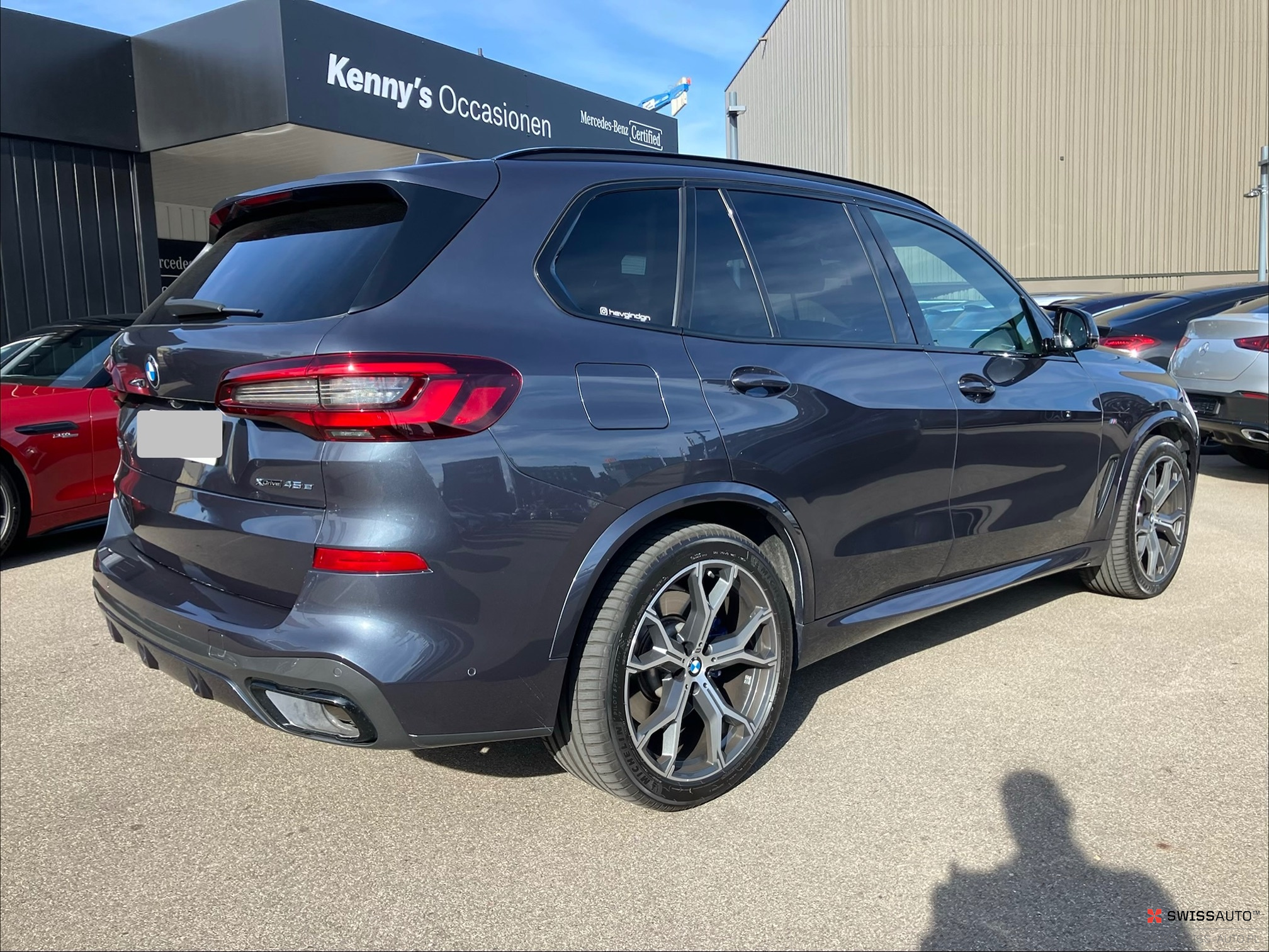 Auction Image