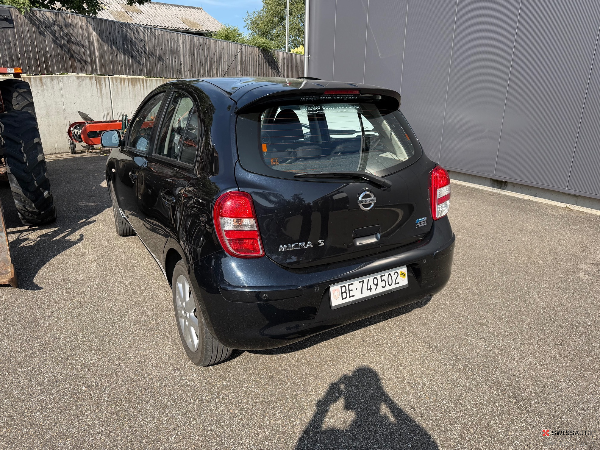 Auction Image