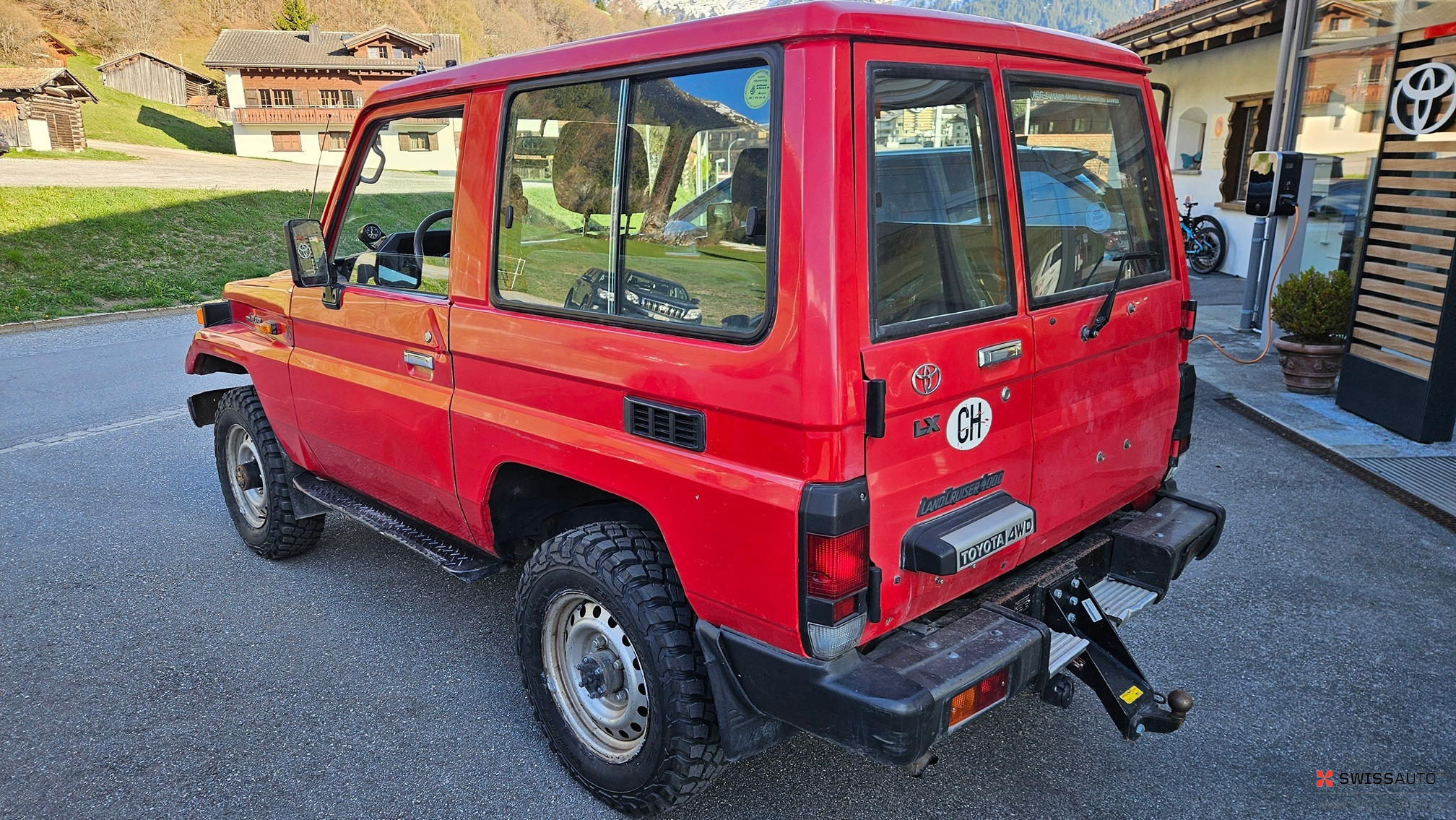 Auction Image