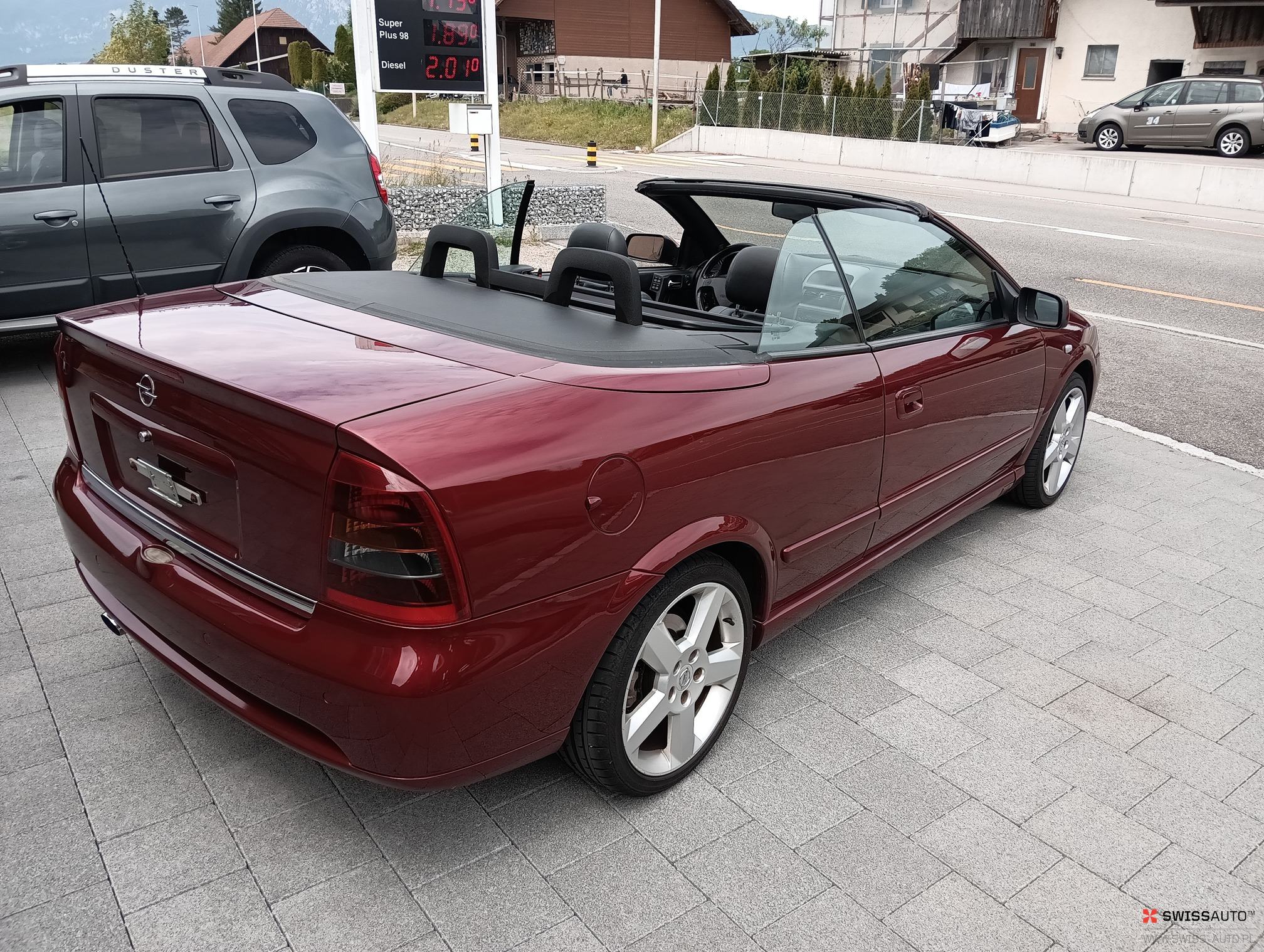 Auction Image