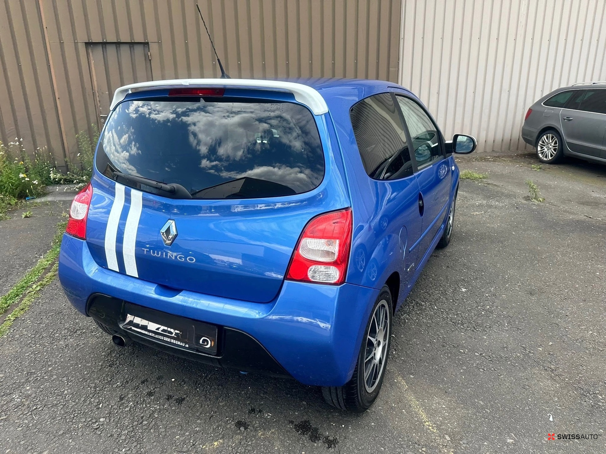 Auction Image