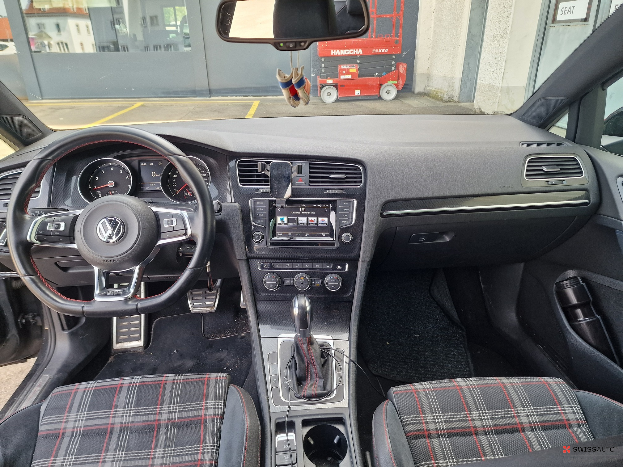 Auction Image