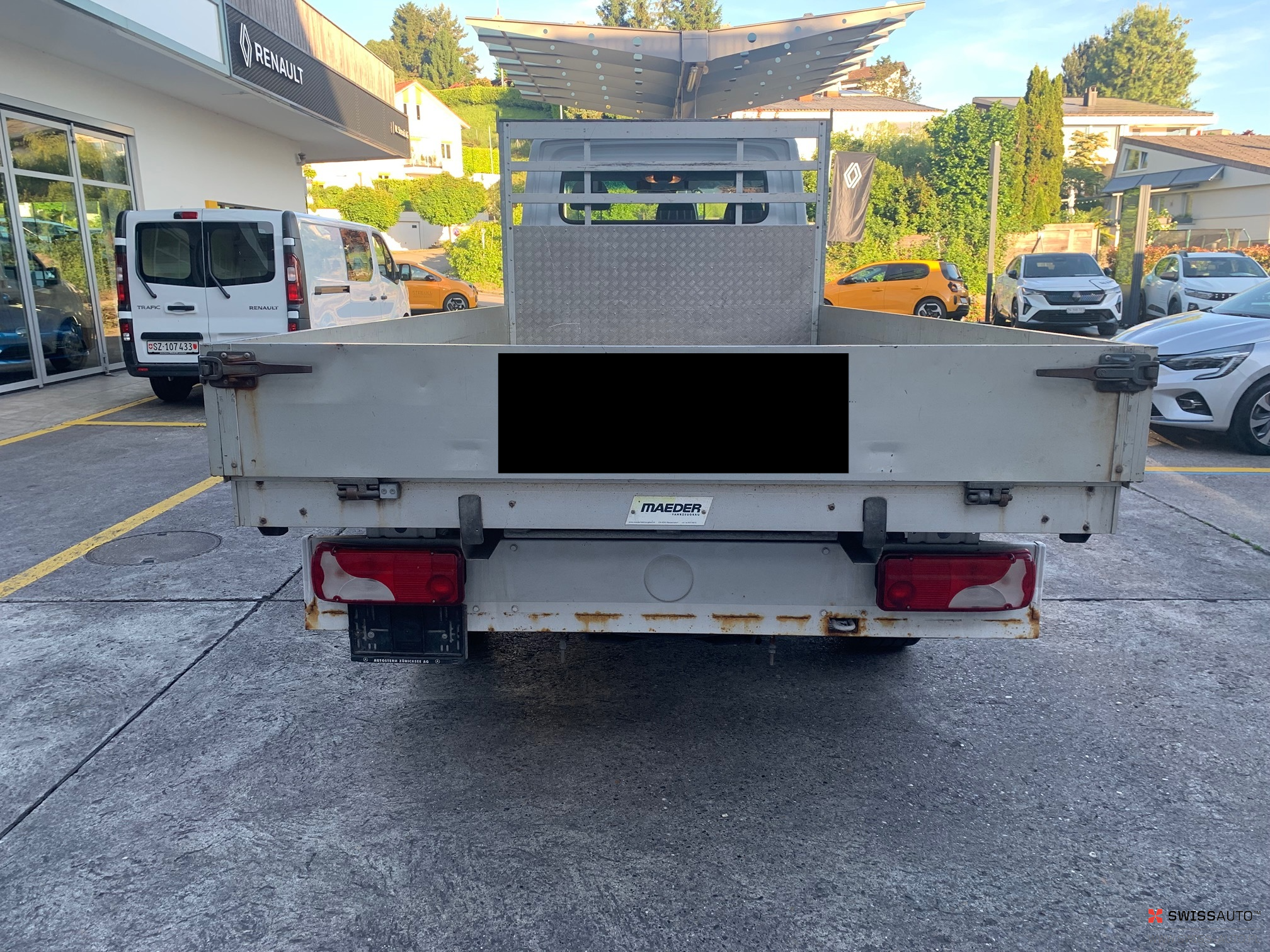 Auction Image