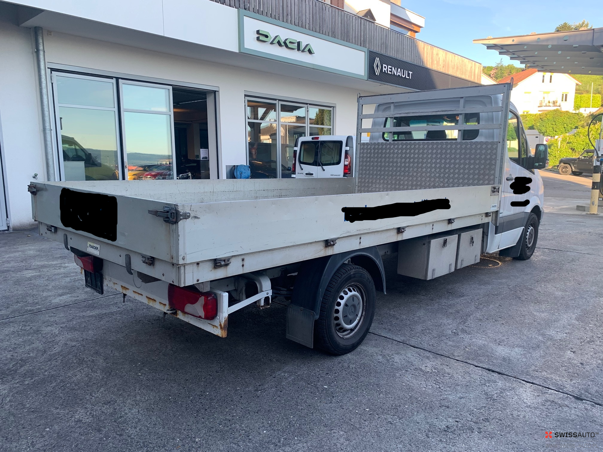 Auction Image