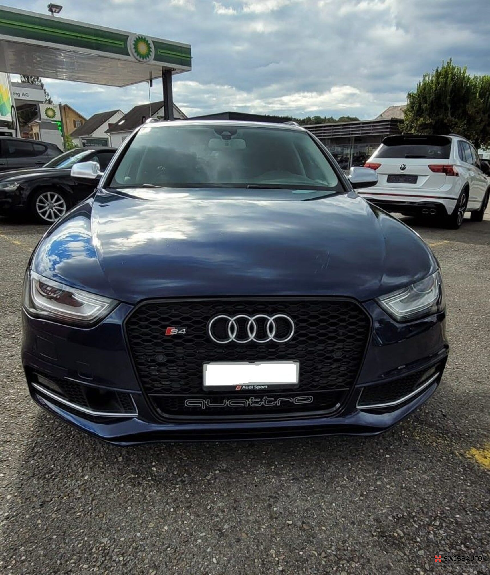 Auction Image