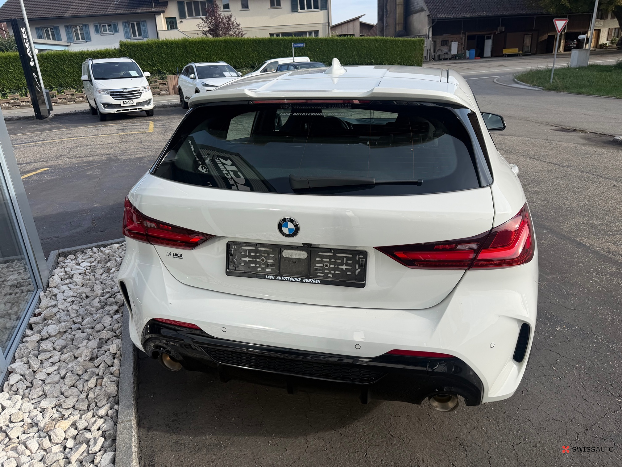 Auction Image