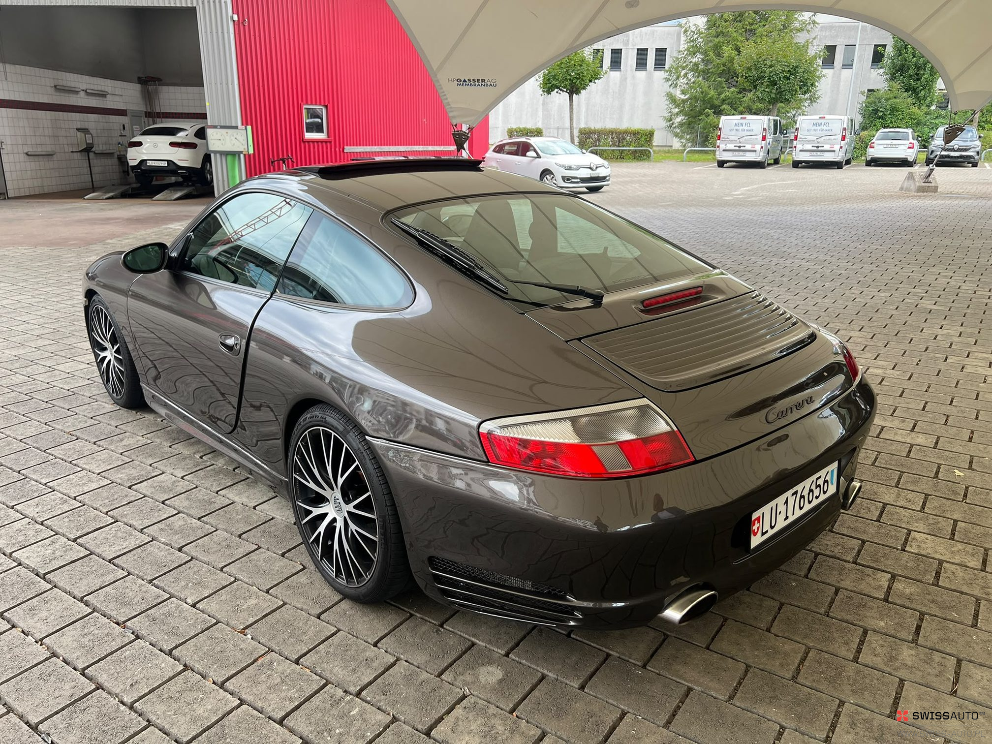 Auction Image