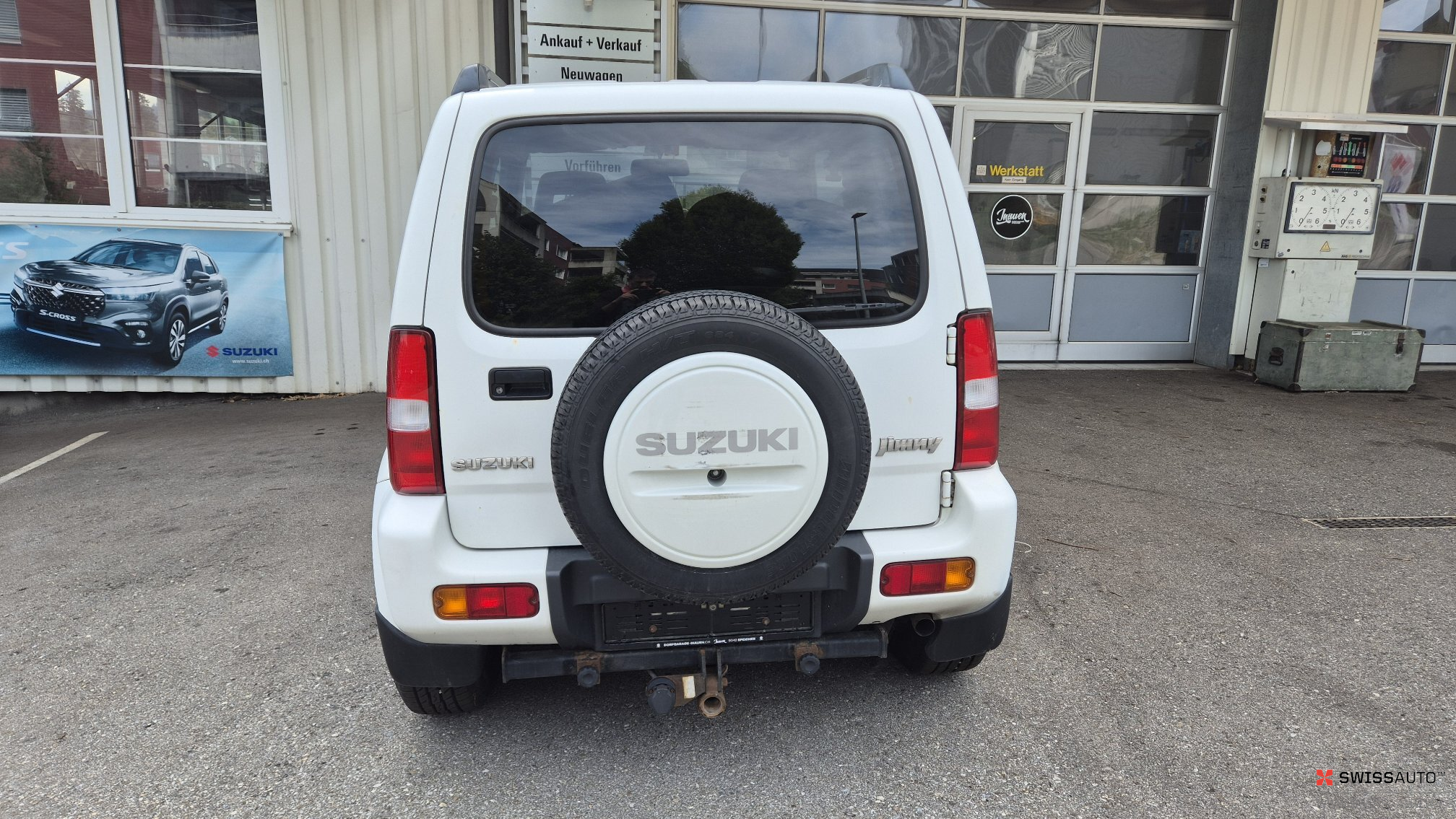 Auction Image