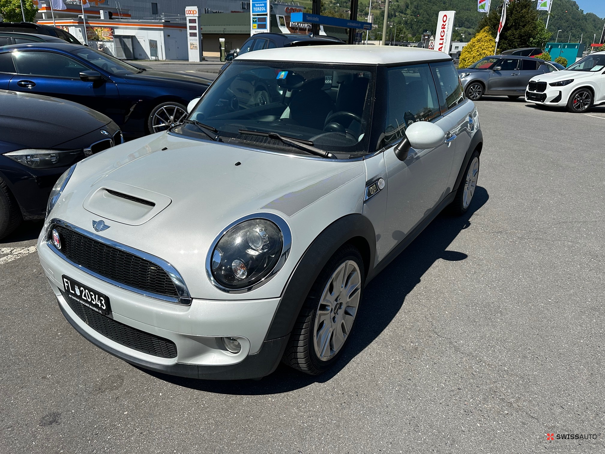 Auction Image