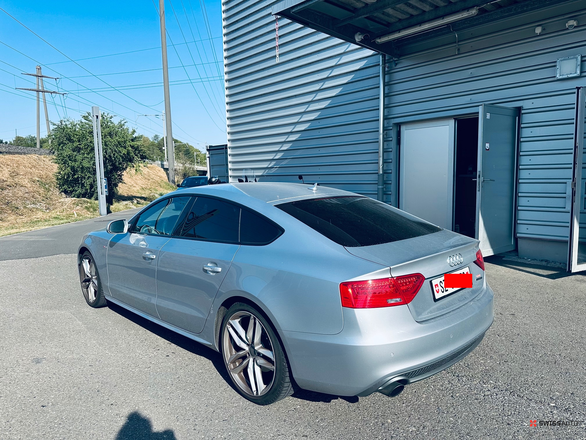 Auction Image