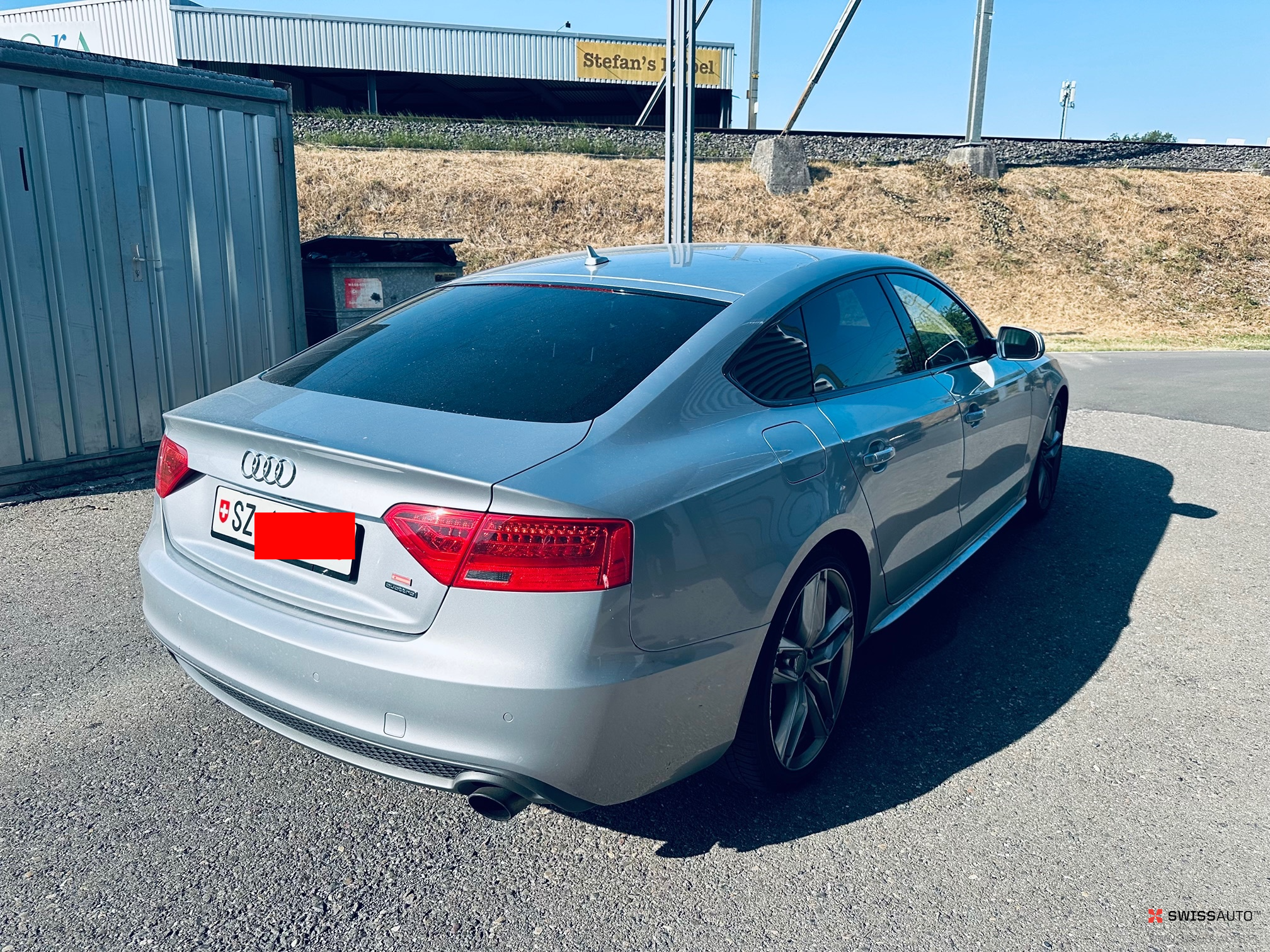 Auction Image