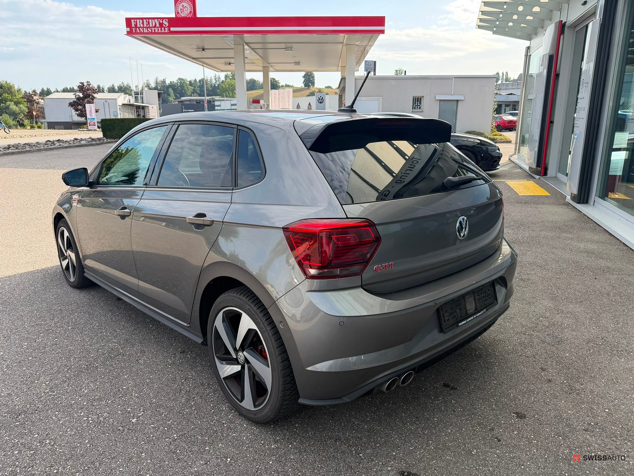 Auction Image