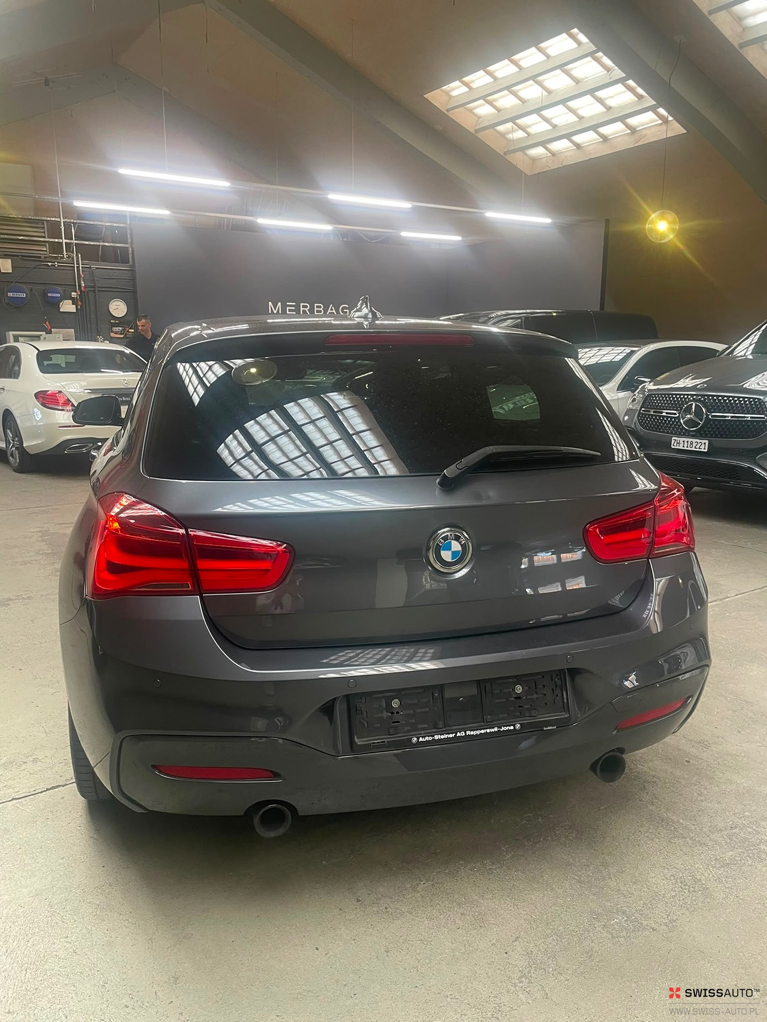 Auction Image