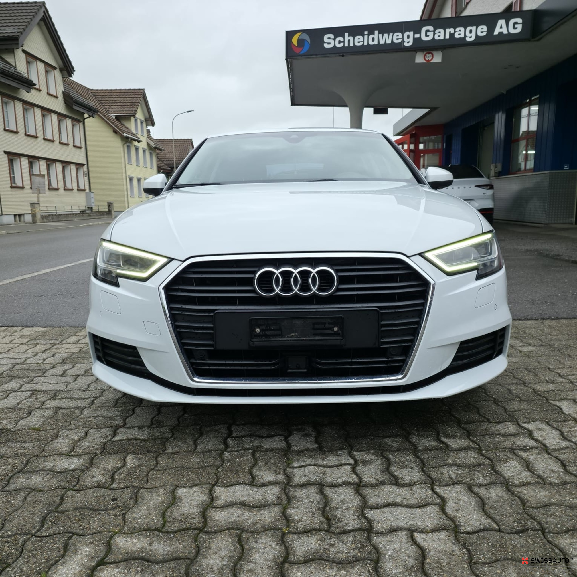 Auction Image