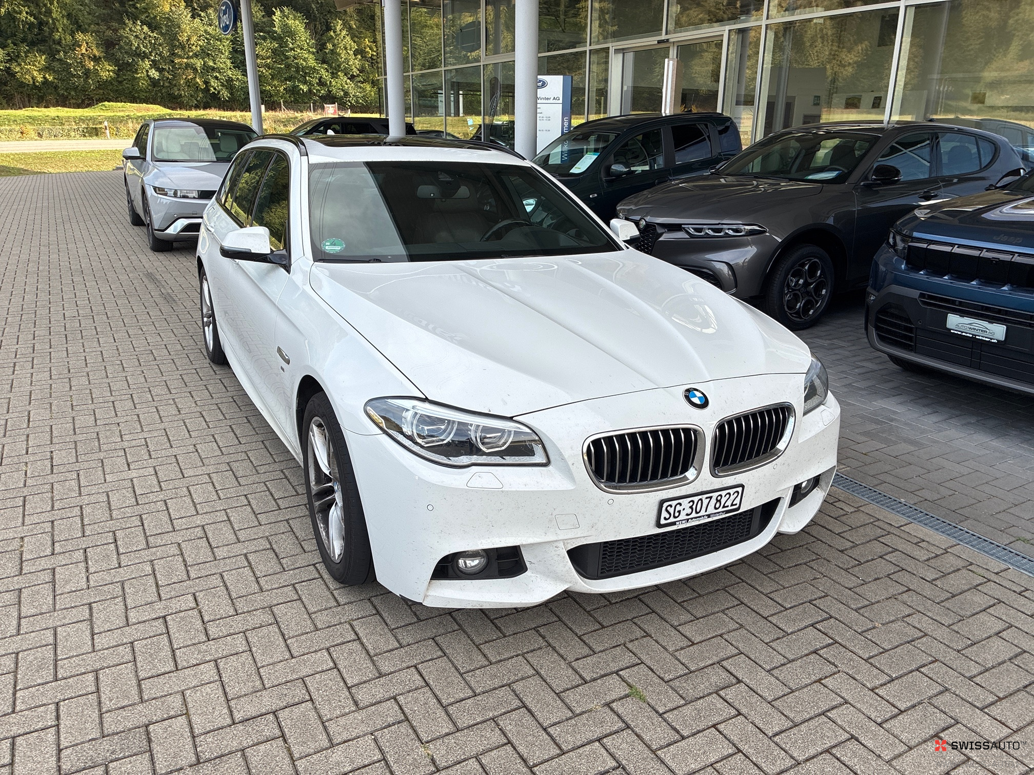 Auction Image