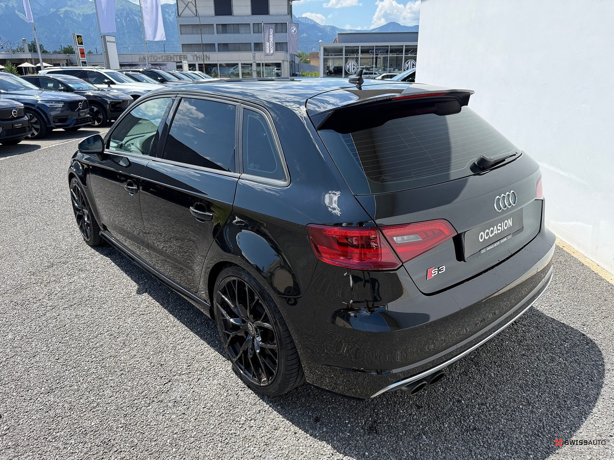 Auction Image