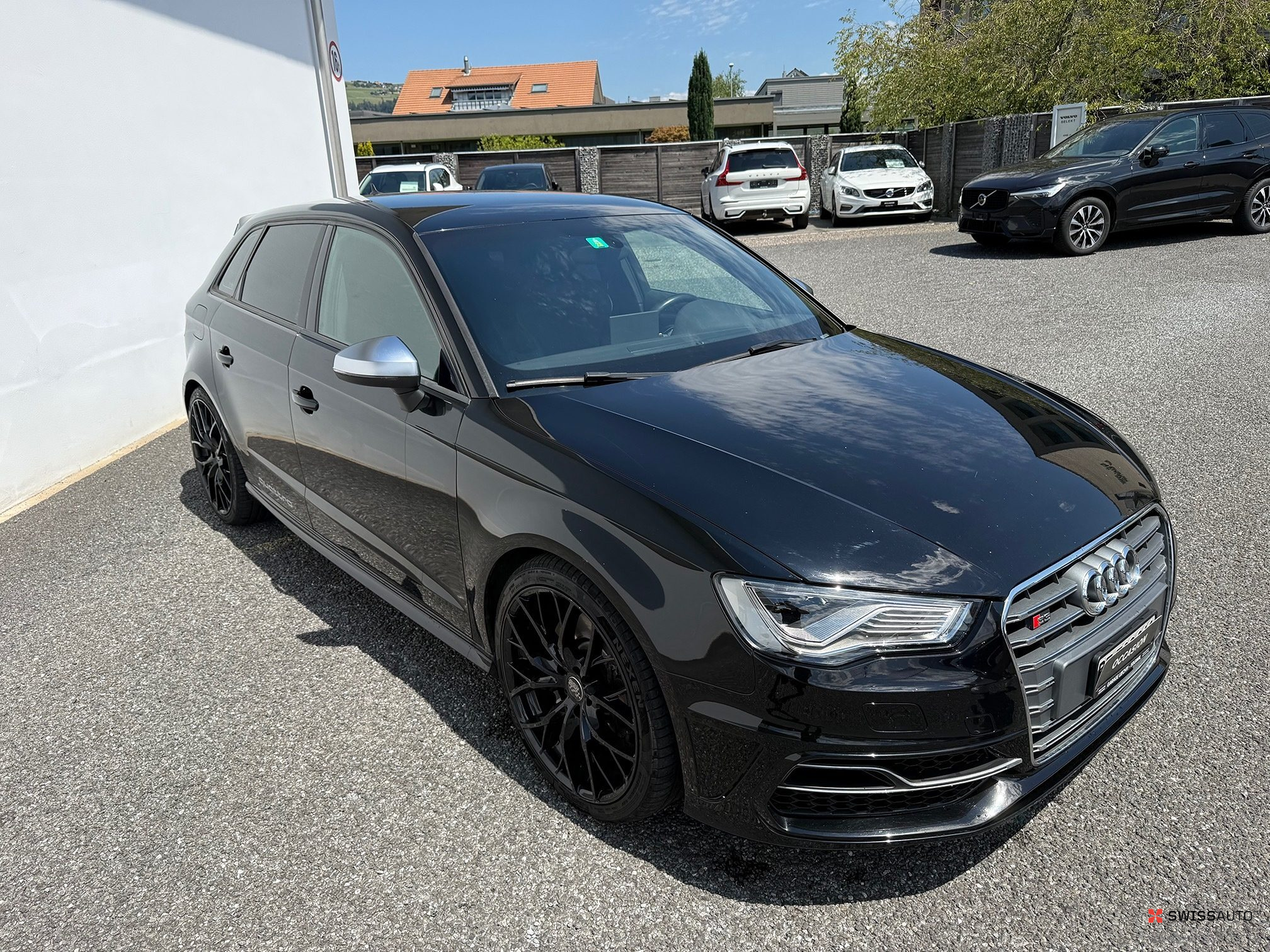 Auction Image