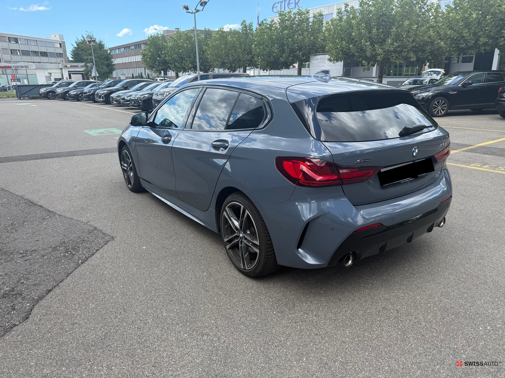 Auction Image