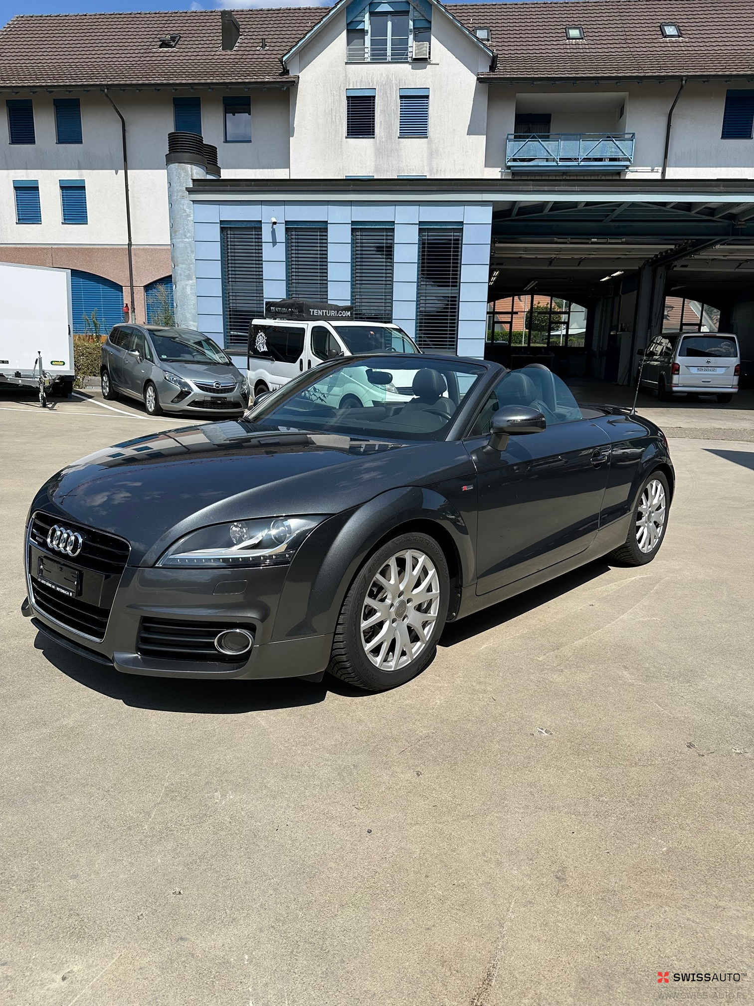 Auction Image