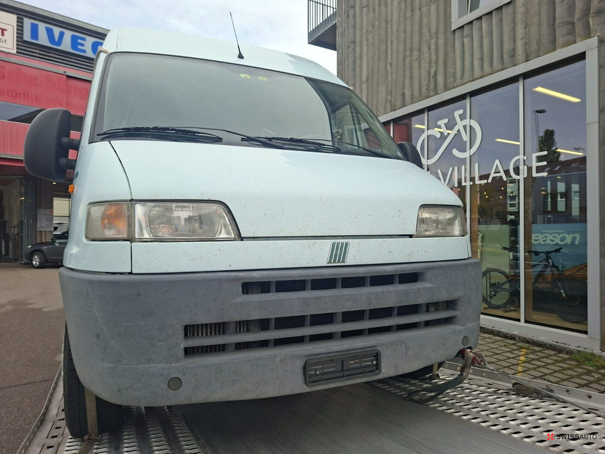 Auction Image